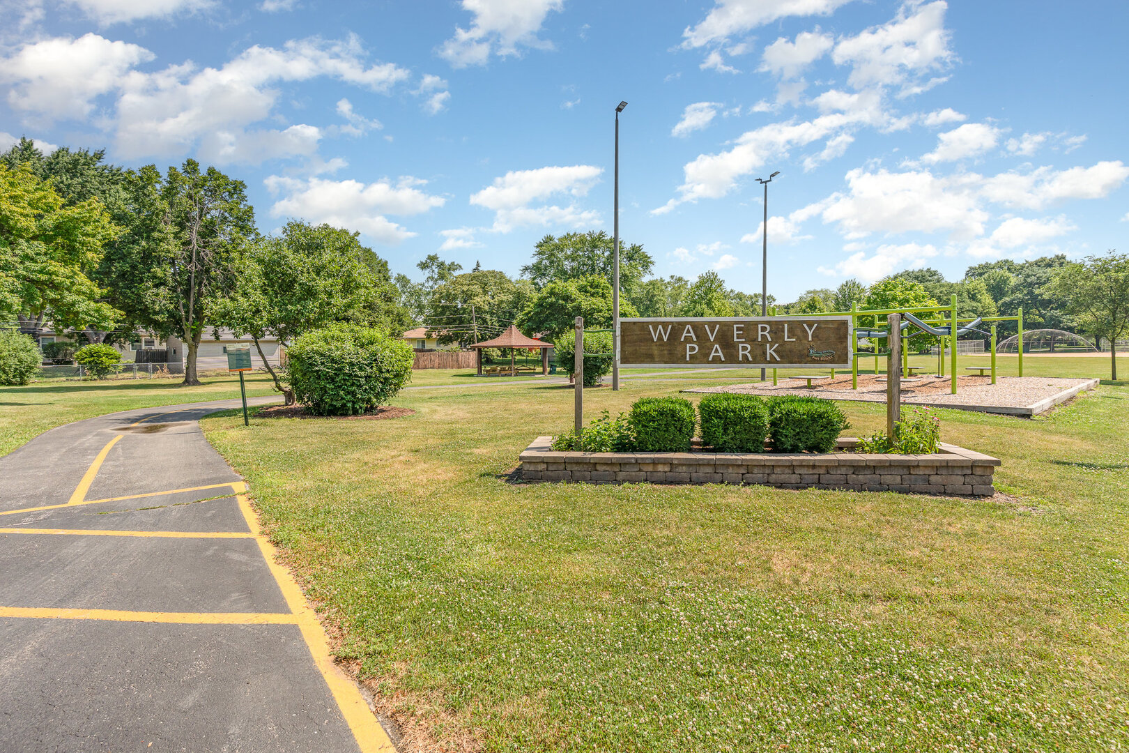 2308 Maple Lane, Rolling Meadows, IL 60008