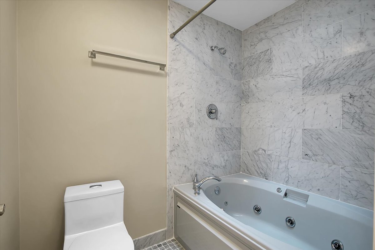 1921 Wisteria Court #3, Naperville, IL 60565