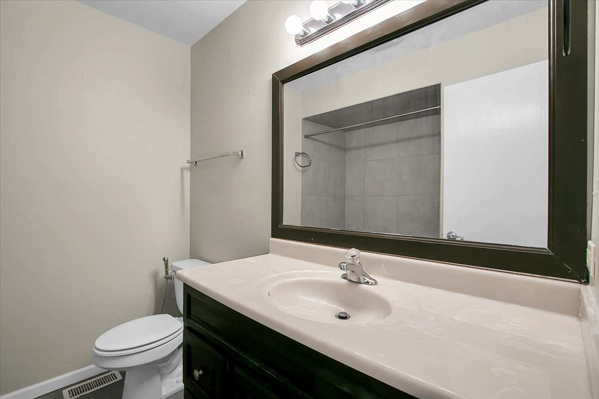 1921 Wisteria Court #3, Naperville, IL 60565