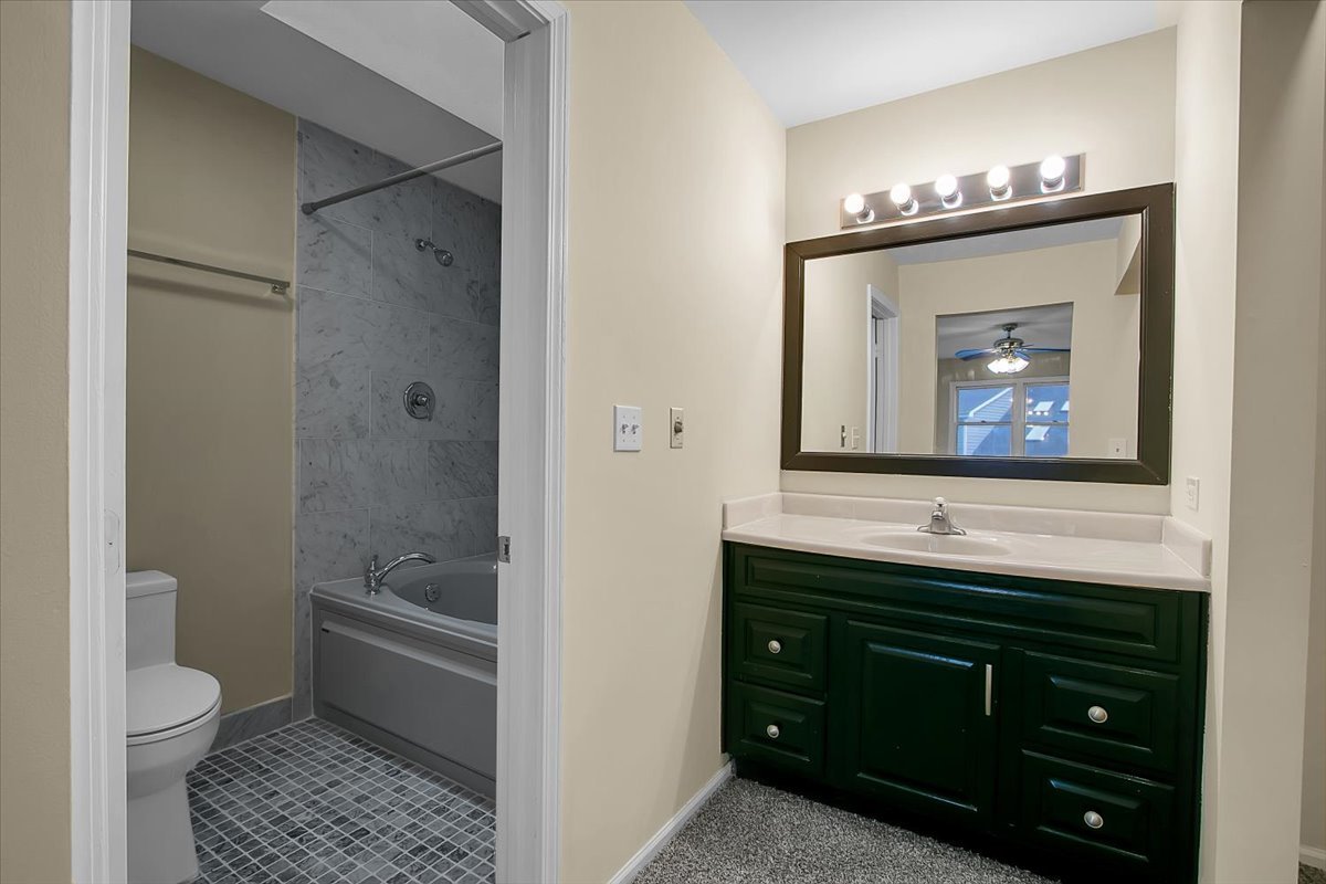 1921 Wisteria Court #3, Naperville, IL 60565