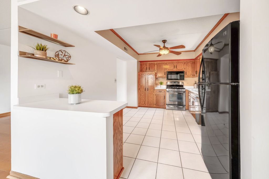 16719 Paxton Avenue #2S, Tinley Park, IL 60477