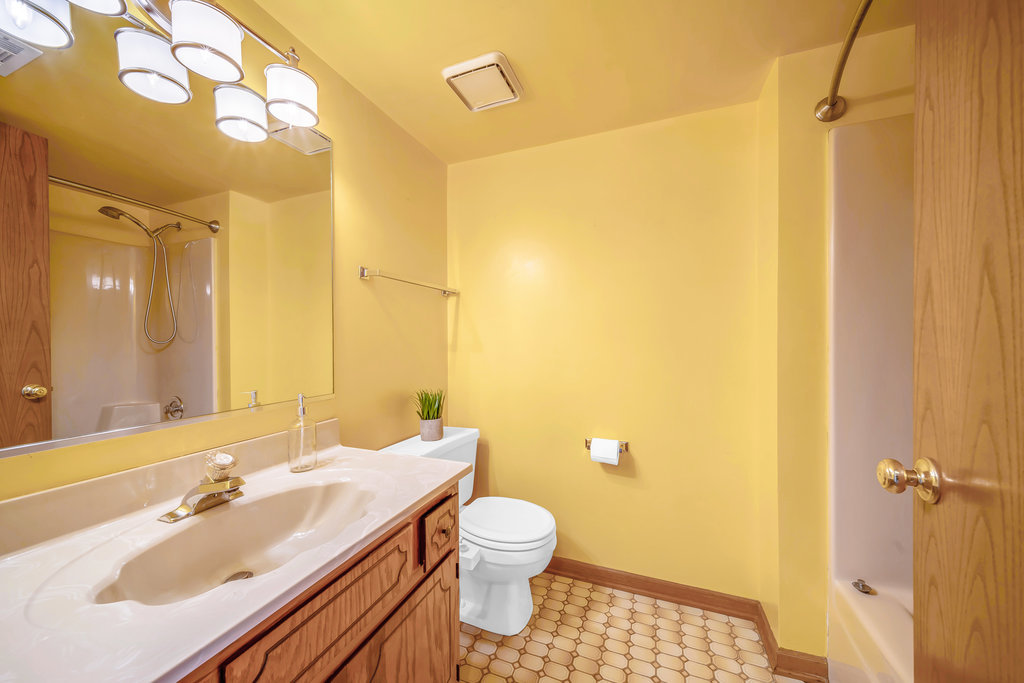 16719 Paxton Avenue #2S, Tinley Park, IL 60477