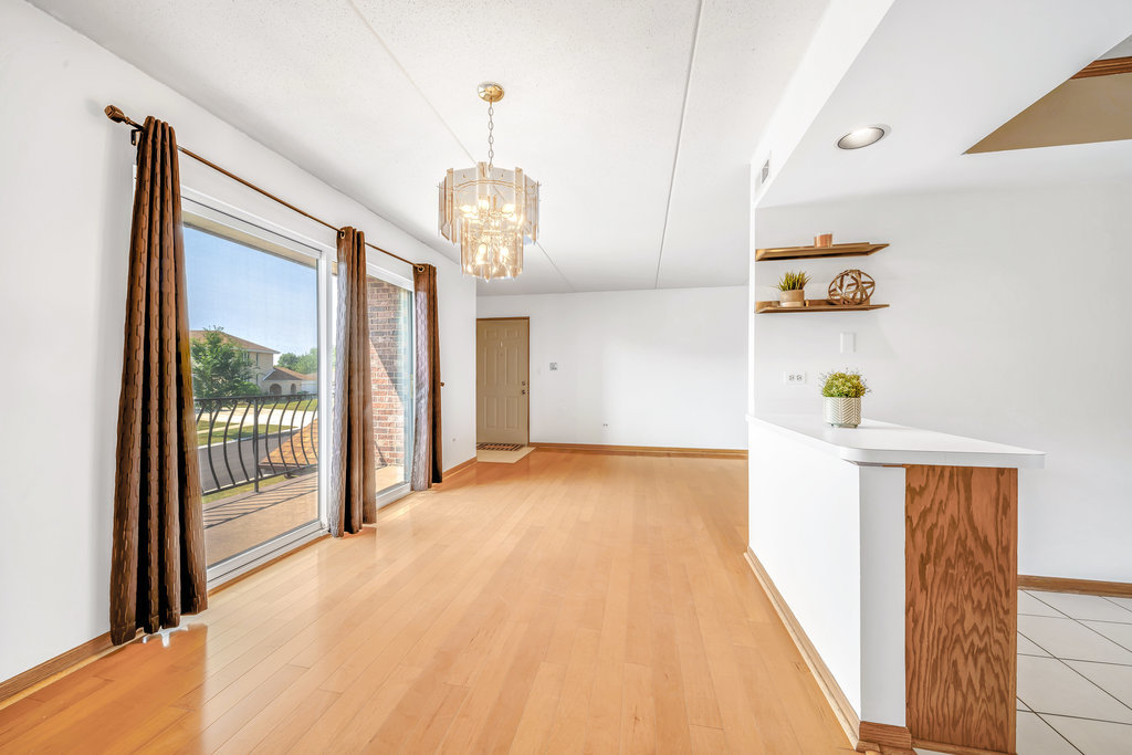 16719 Paxton Avenue #2S, Tinley Park, IL 60477