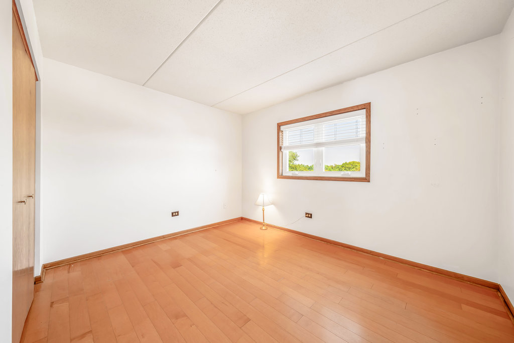 16719 Paxton Avenue #2S, Tinley Park, IL 60477
