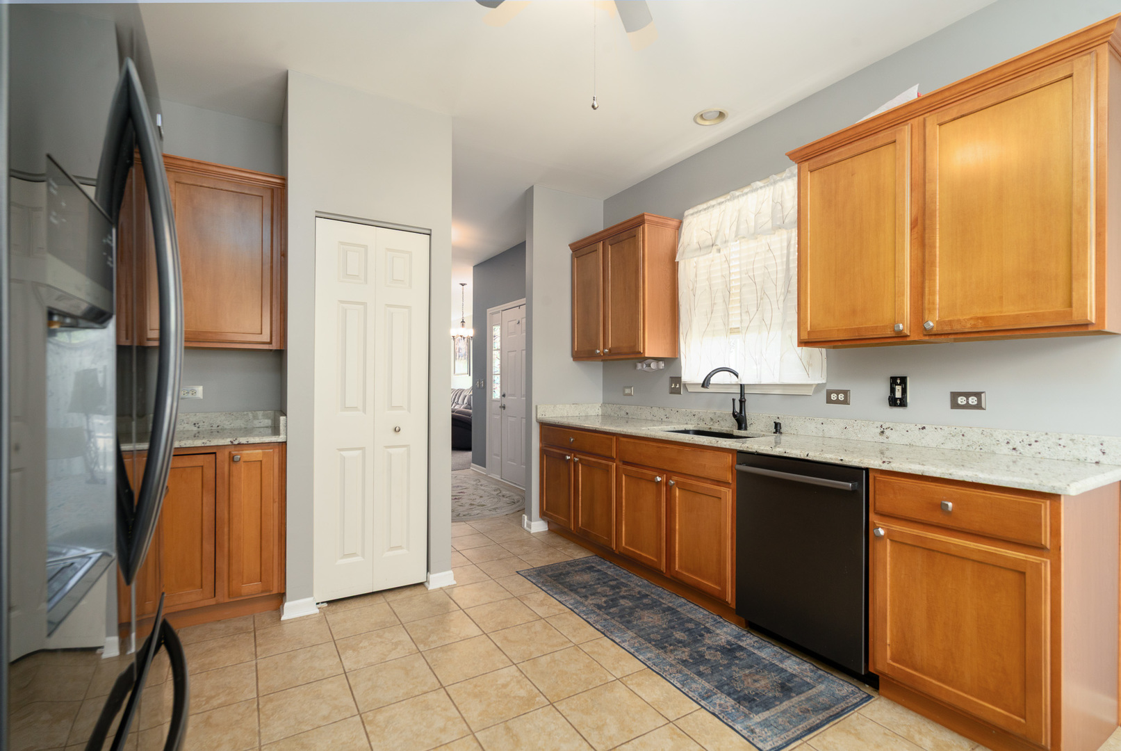 2123 Tremont Lane, Joliet, IL 60431