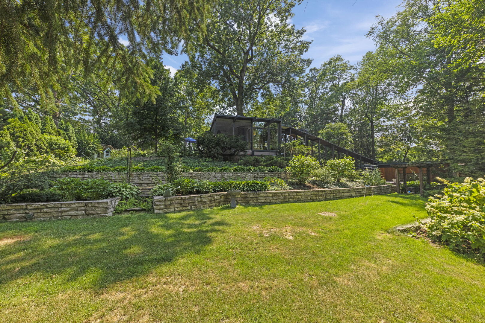 625 Midway Park, Glen Ellyn, IL 60137