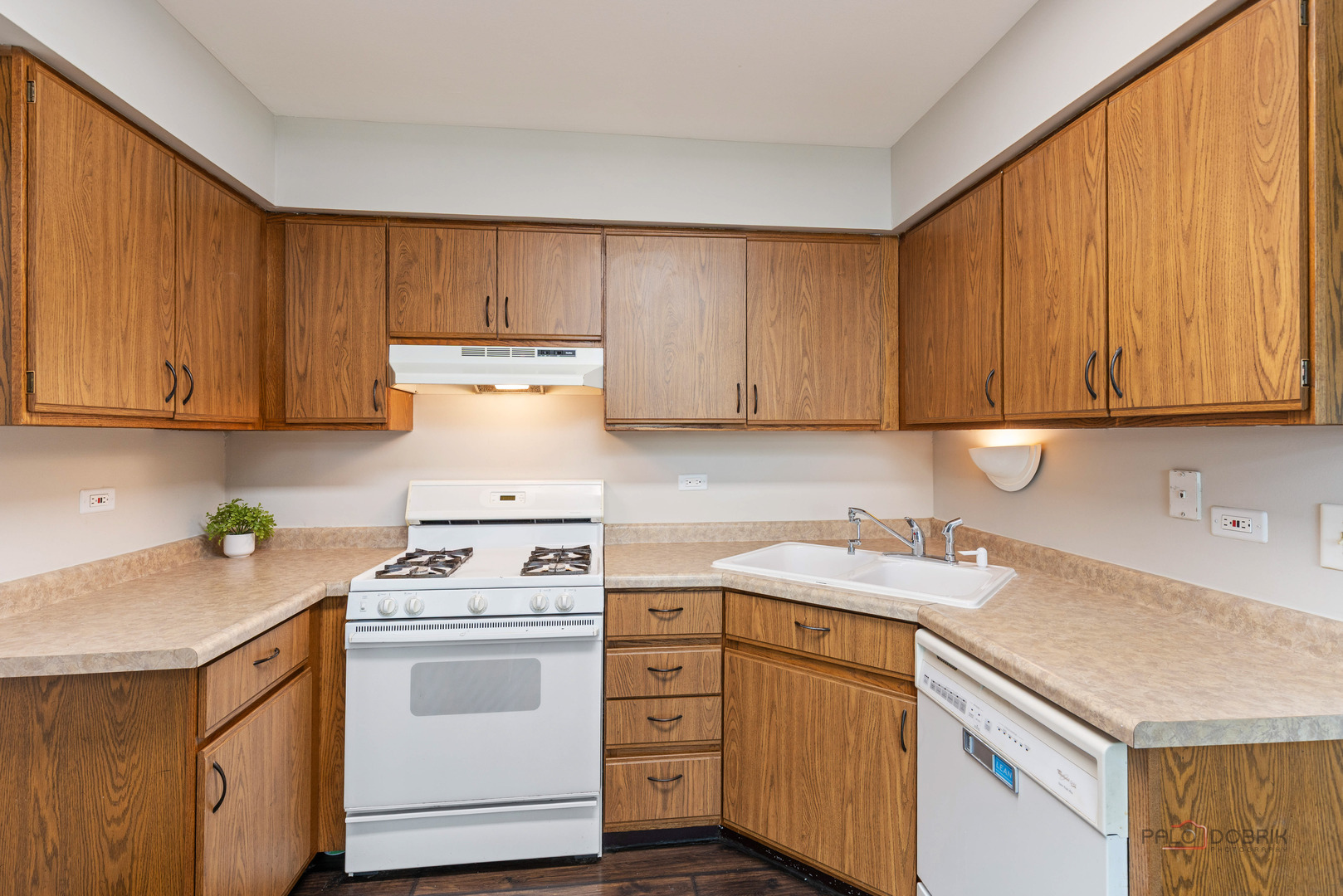 601 COLLEGE Crossing, Rolling Meadows, IL 60008