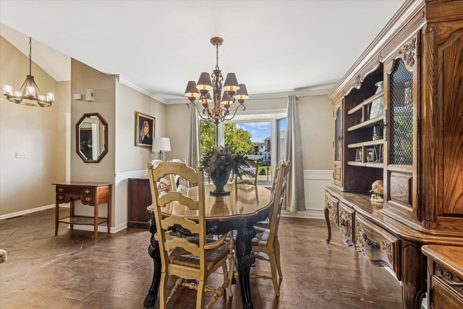 4542 Basswood Drive, Lisle, IL 60532