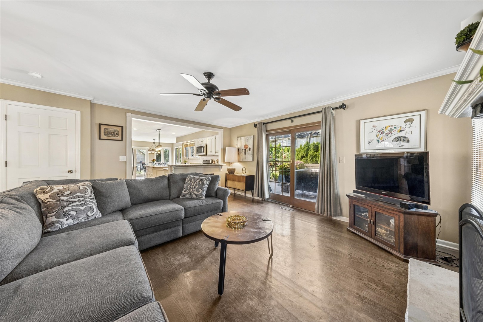 4542 Basswood Drive, Lisle, IL 60532