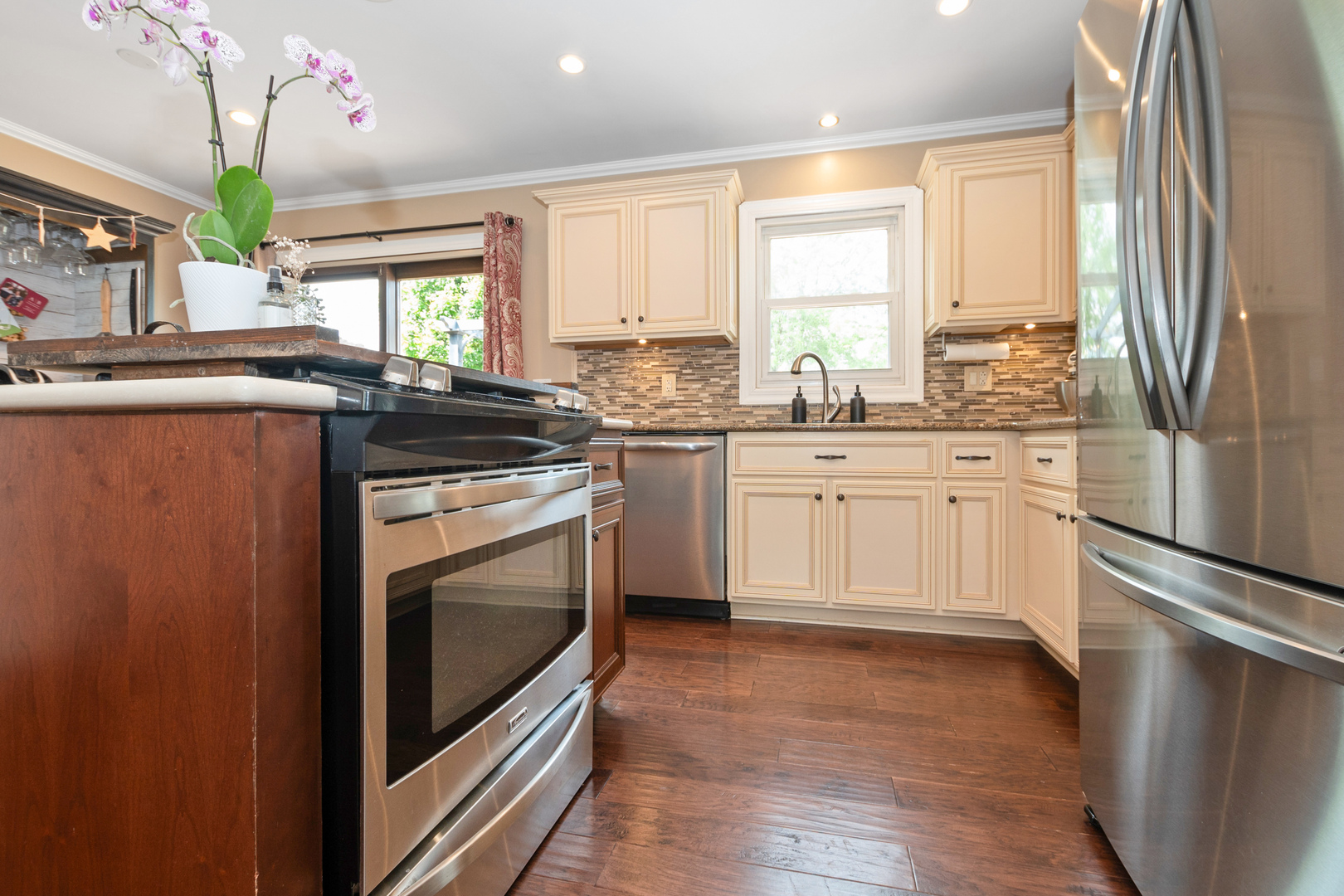 701 Lake Court, New Lenox, IL 60451