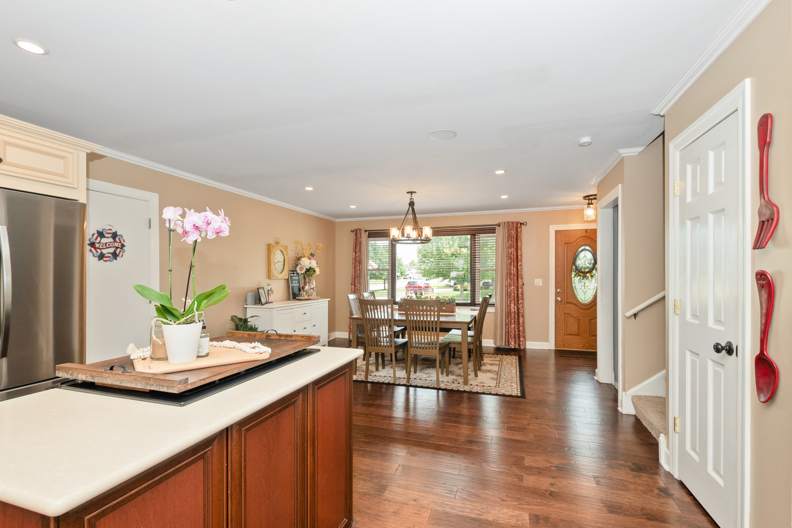 701 Lake Court, New Lenox, IL 60451