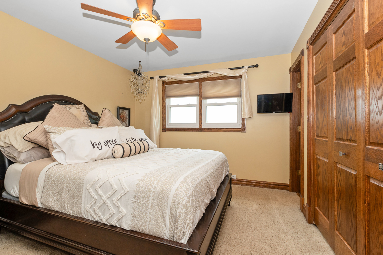 701 Lake Court, New Lenox, IL 60451