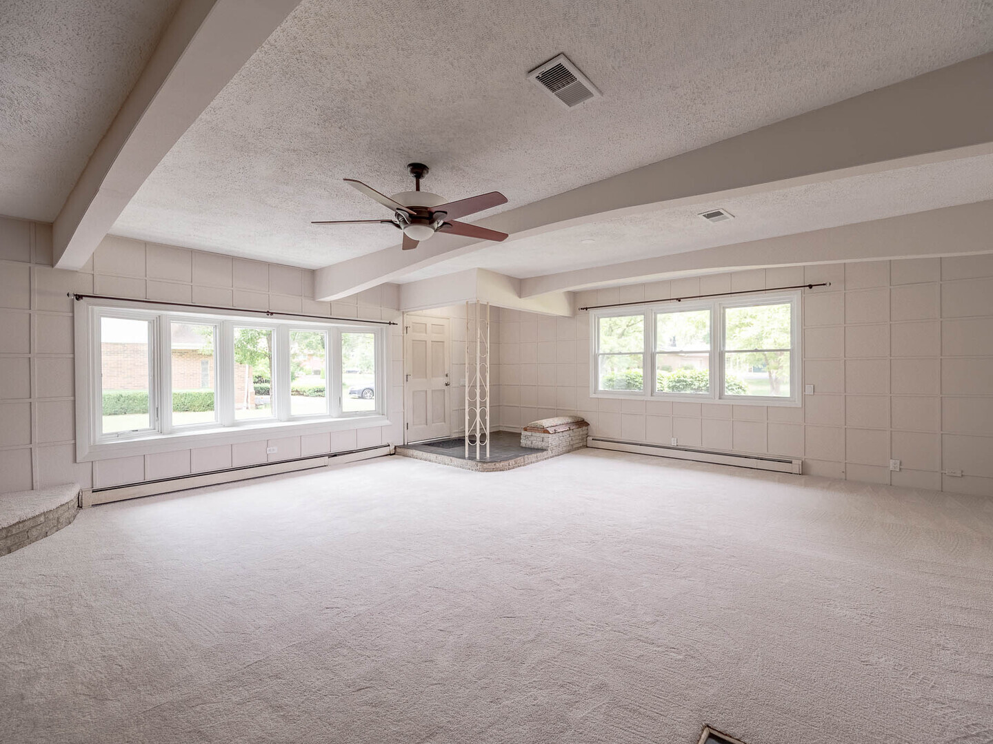 309 S Circle Drive, Palatine, IL 60067