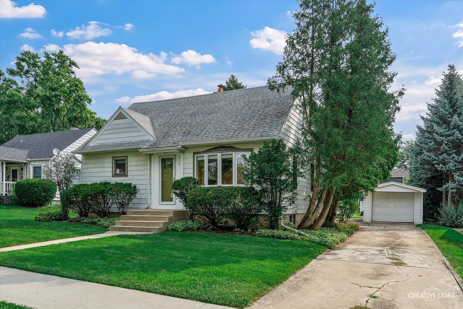 315 S Park Street, Westmont, IL 60559