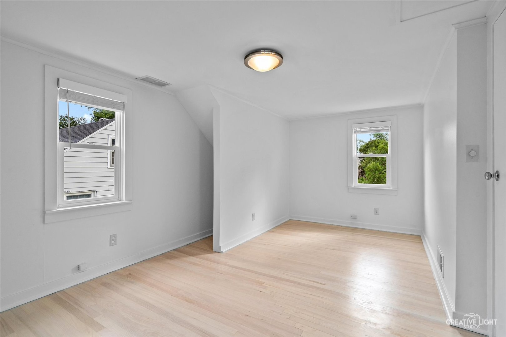 315 S Park Street, Westmont, IL 60559
