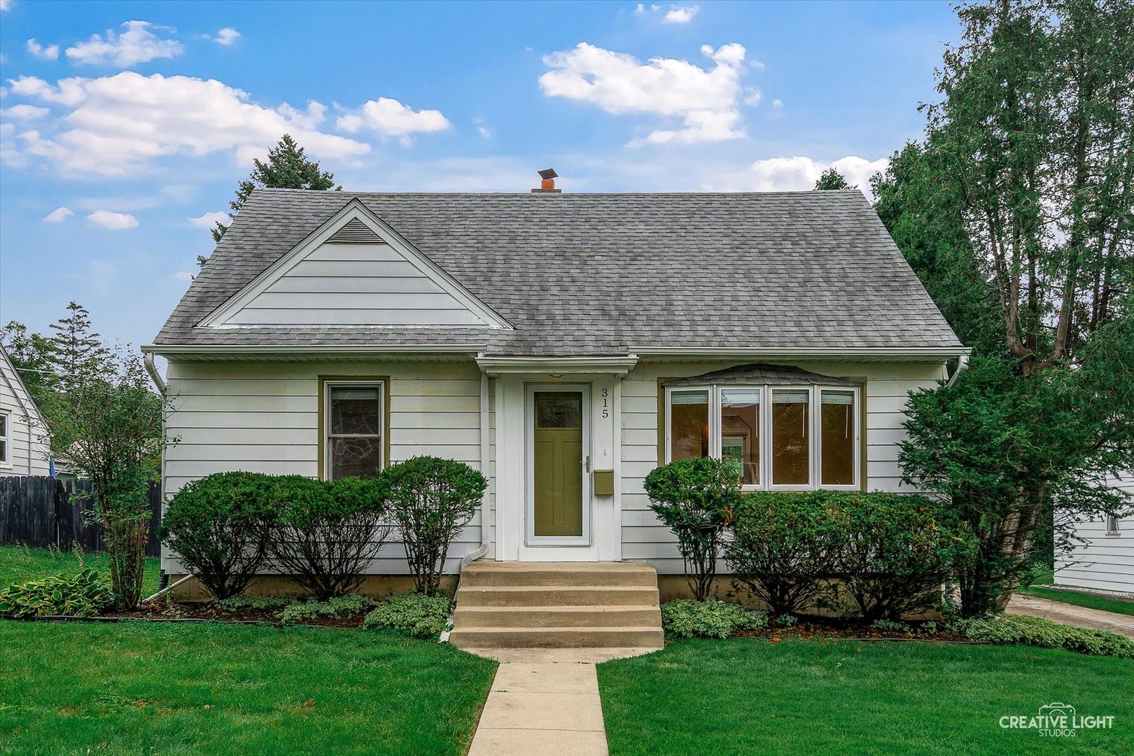 315 S Park Street, Westmont, IL 60559