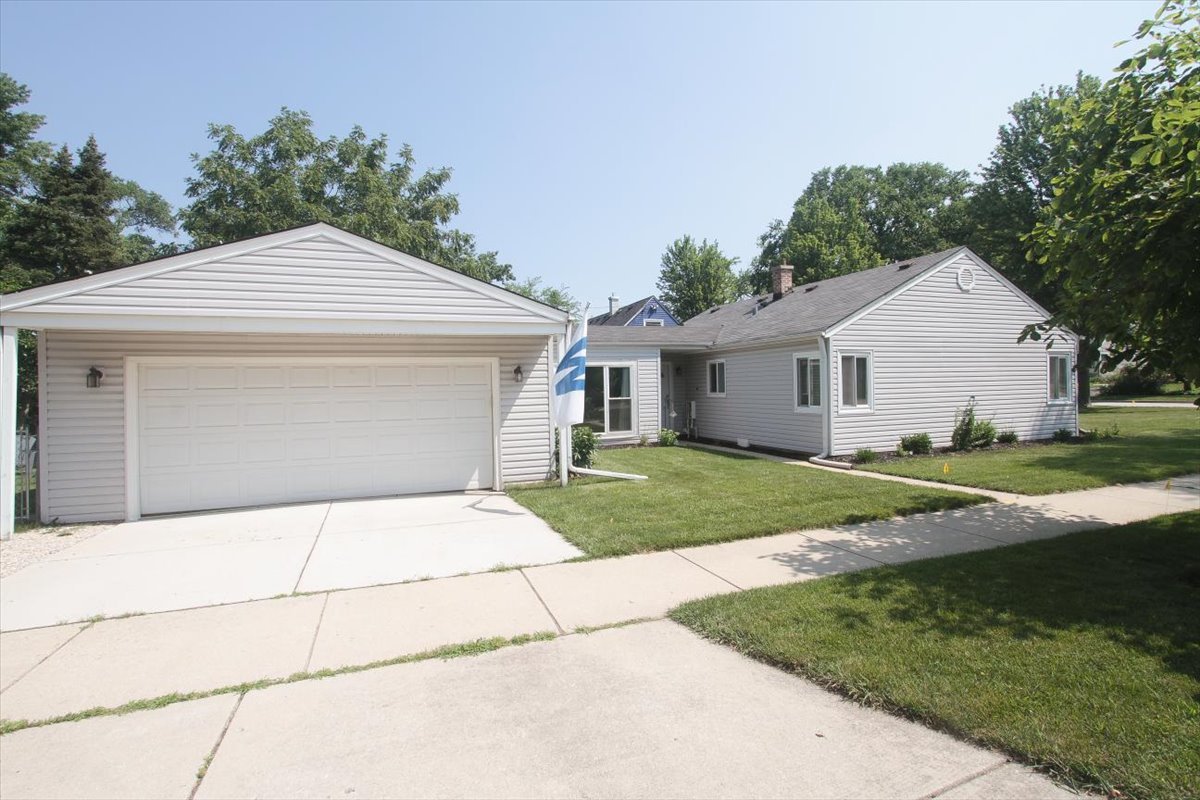 502 N Craig Place, Lombard, IL 60148