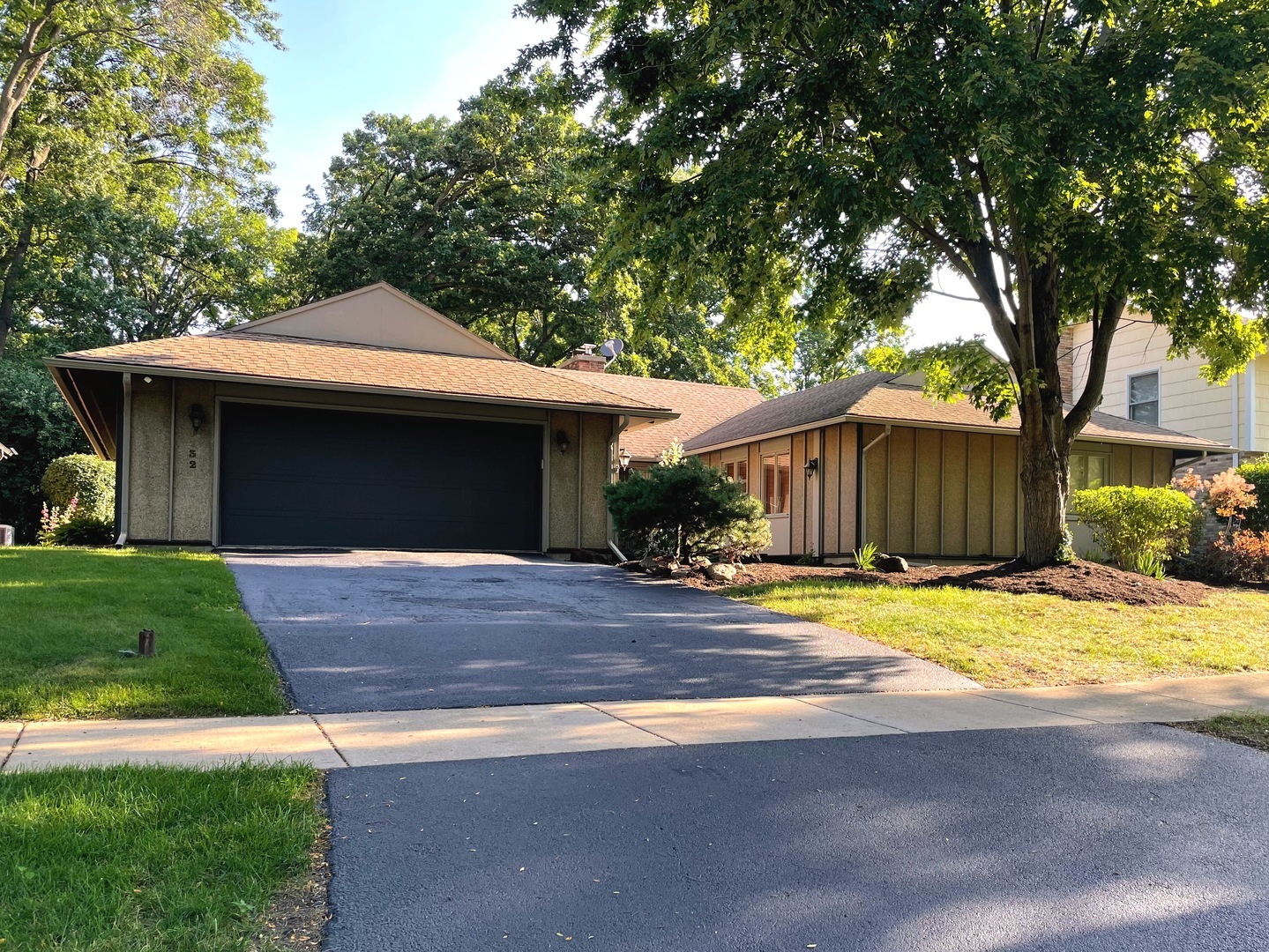 1132 Barberry Court, Downers Grove, IL 60515