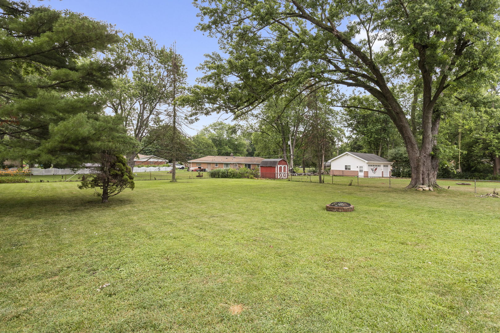 203 Coldren Drive, Prospect Heights, IL 60070