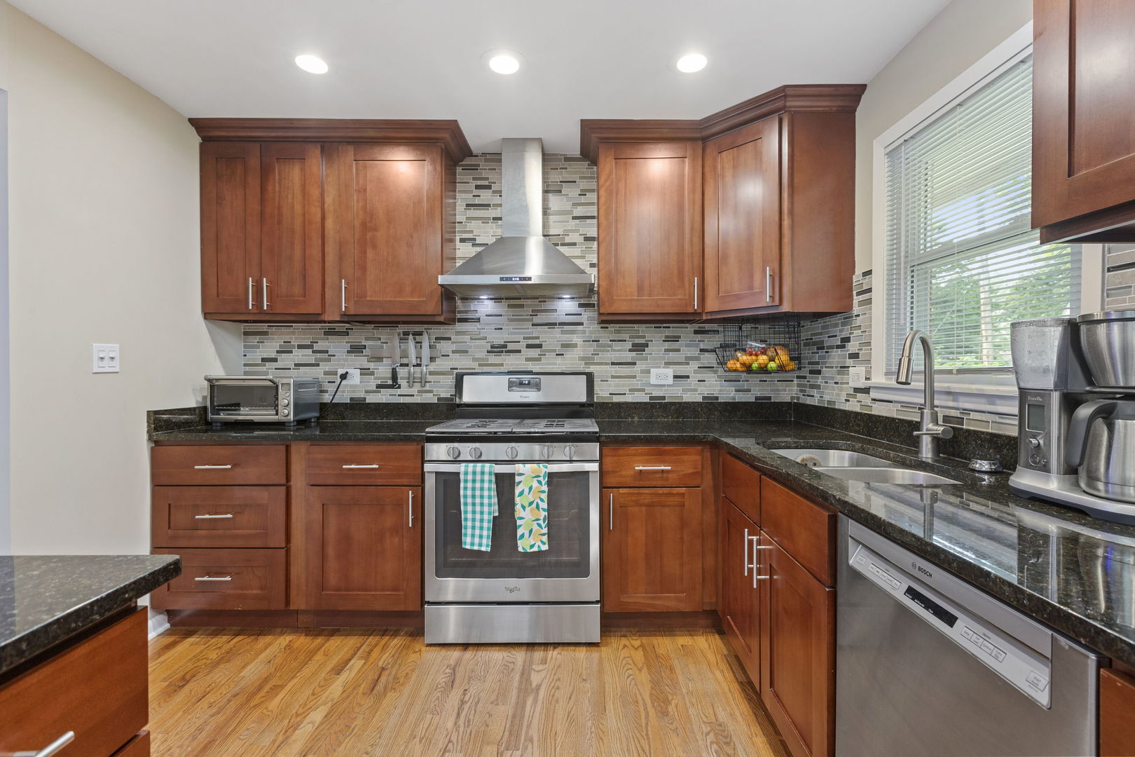 203 Coldren Drive, Prospect Heights, IL 60070