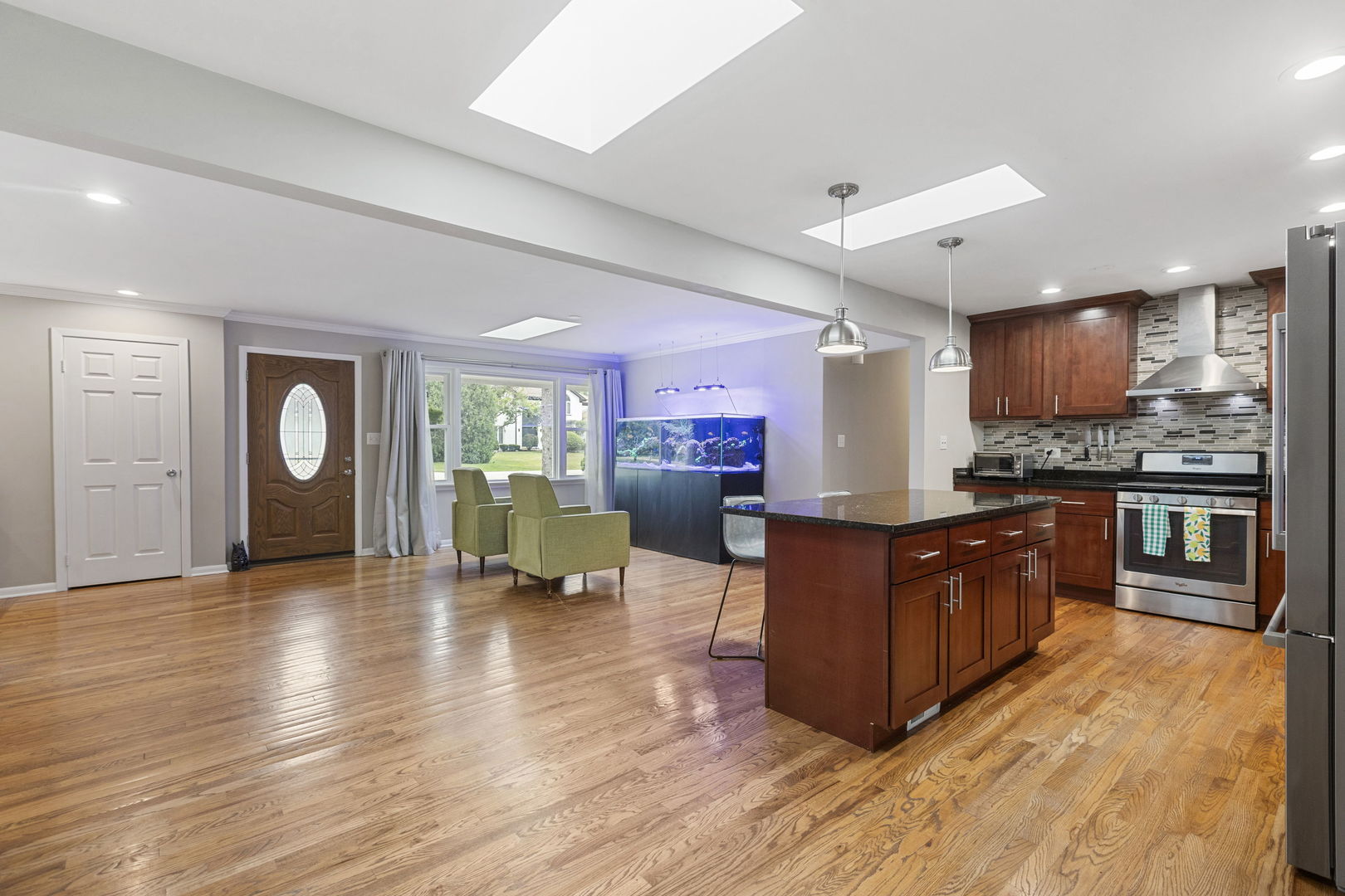 203 Coldren Drive, Prospect Heights, IL 60070