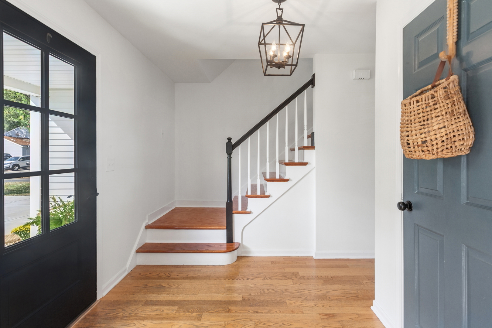 943 Orchard Court, Batavia, IL 60510