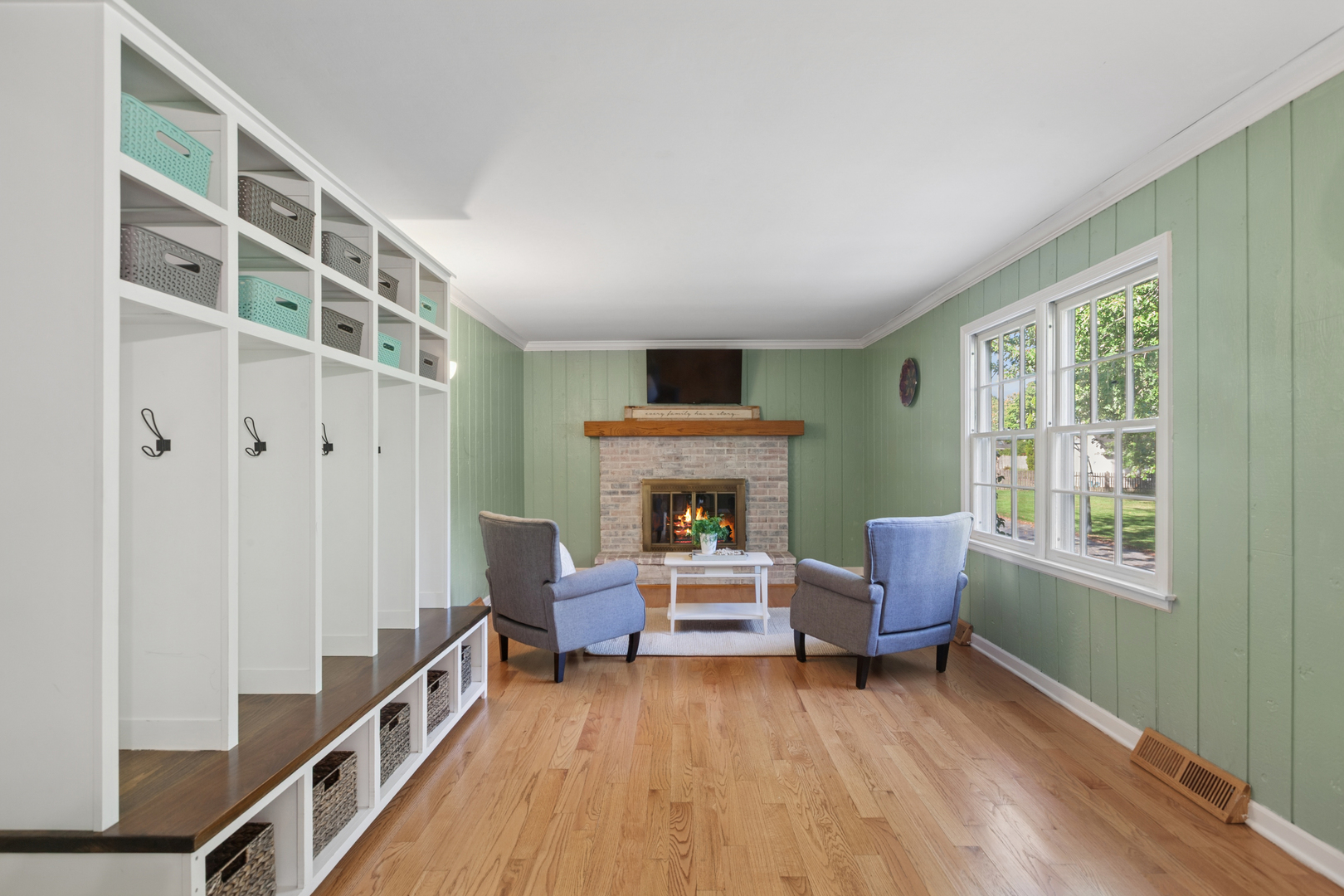 943 Orchard Court, Batavia, IL 60510