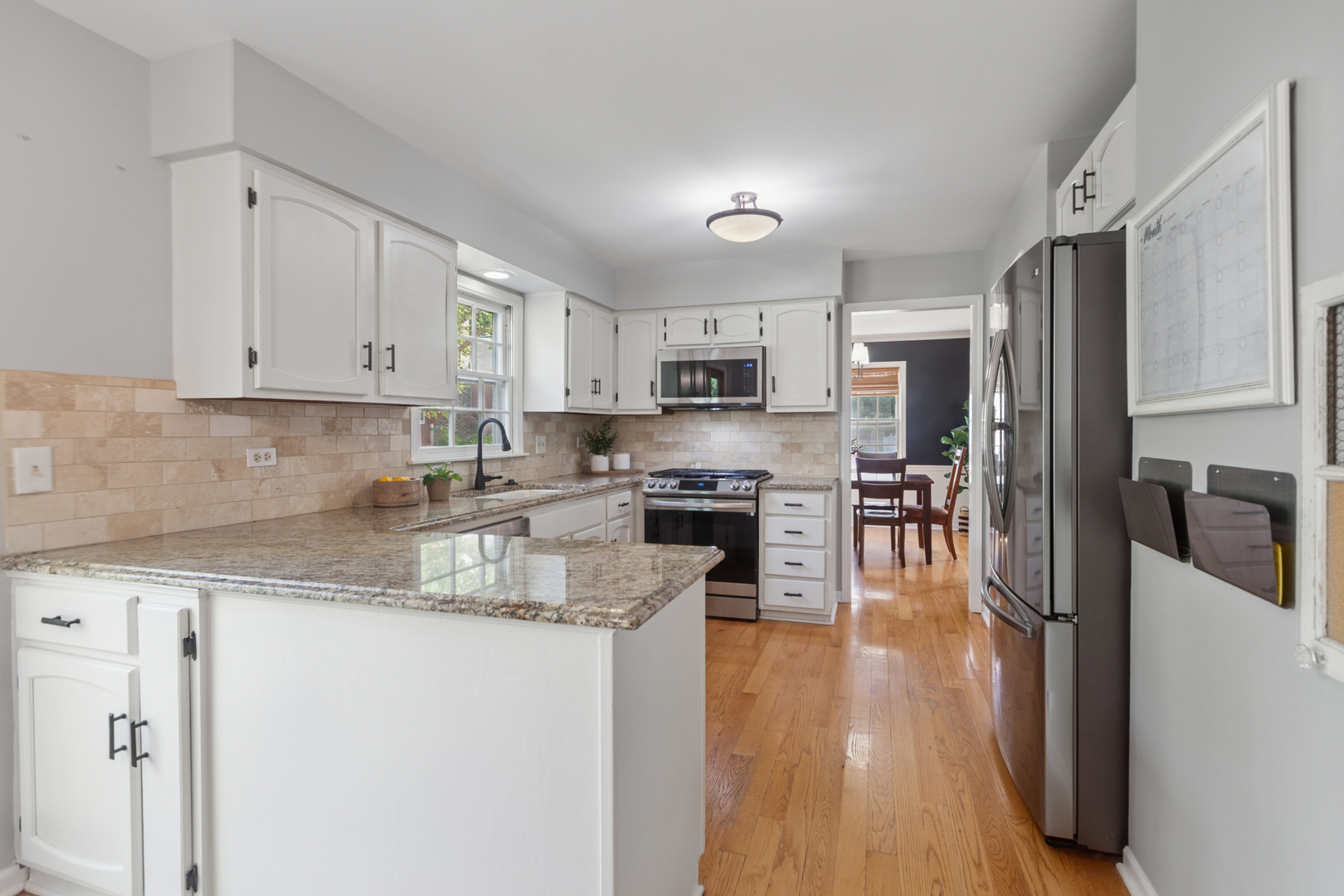 943 Orchard Court, Batavia, IL 60510