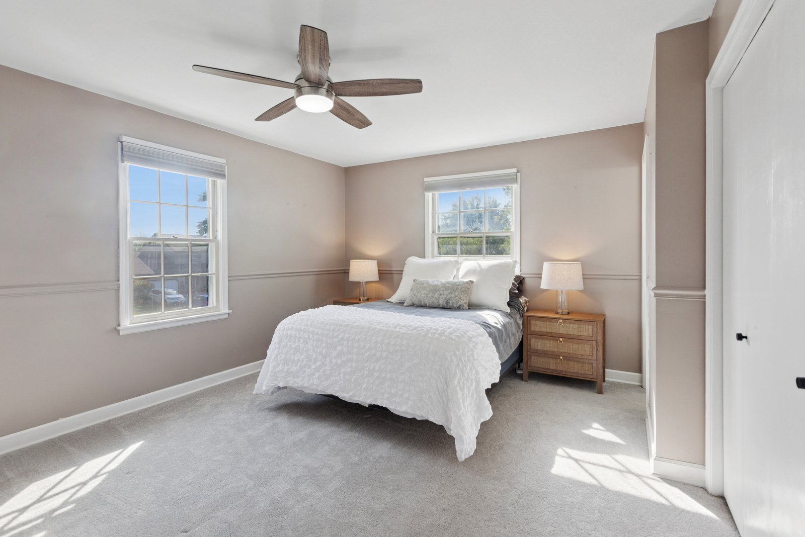 943 Orchard Court, Batavia, IL 60510