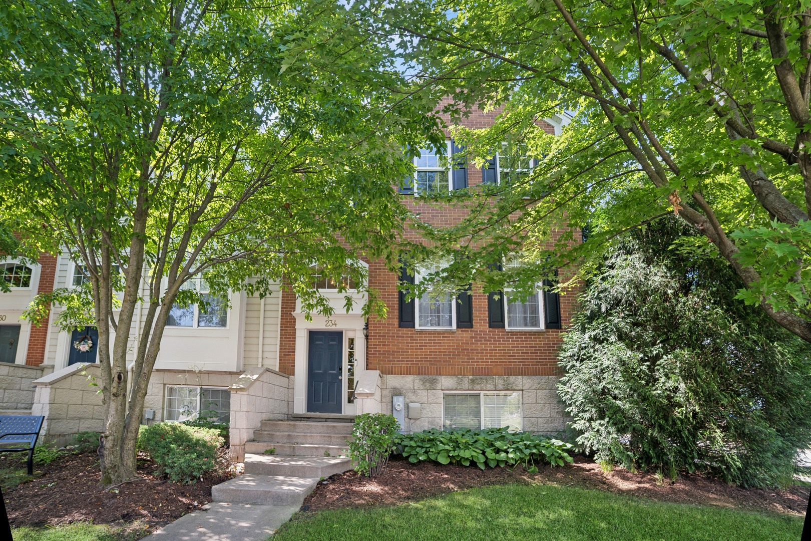 234 Cassidy Lane, Elgin, IL 60124