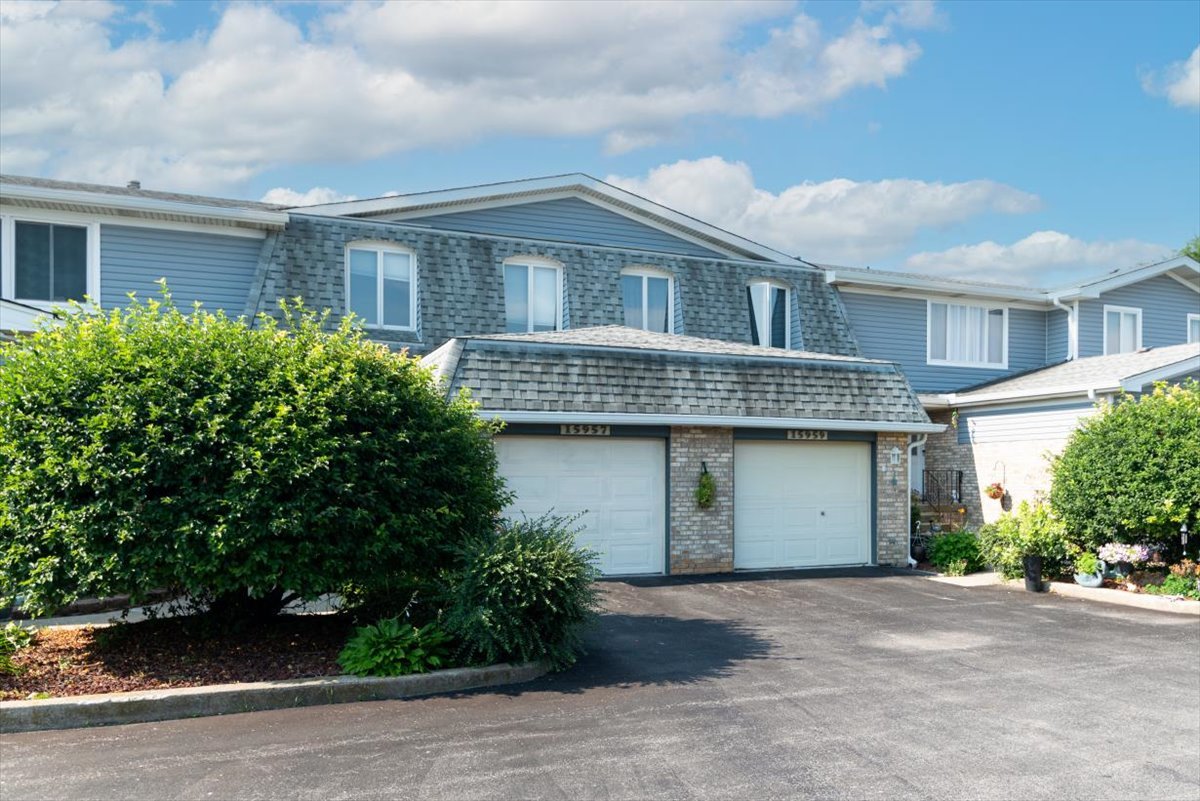 15957 78th Avenue, Tinley Park, IL 60477
