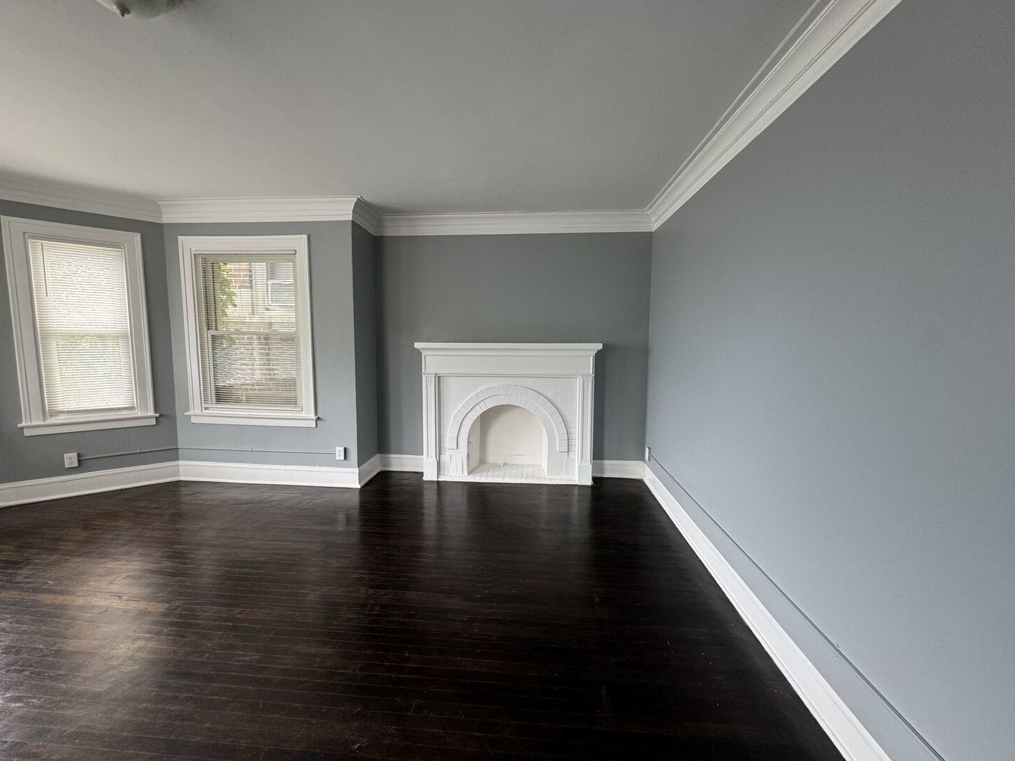 8048 S Champlain Avenue, Chicago, IL 60619
