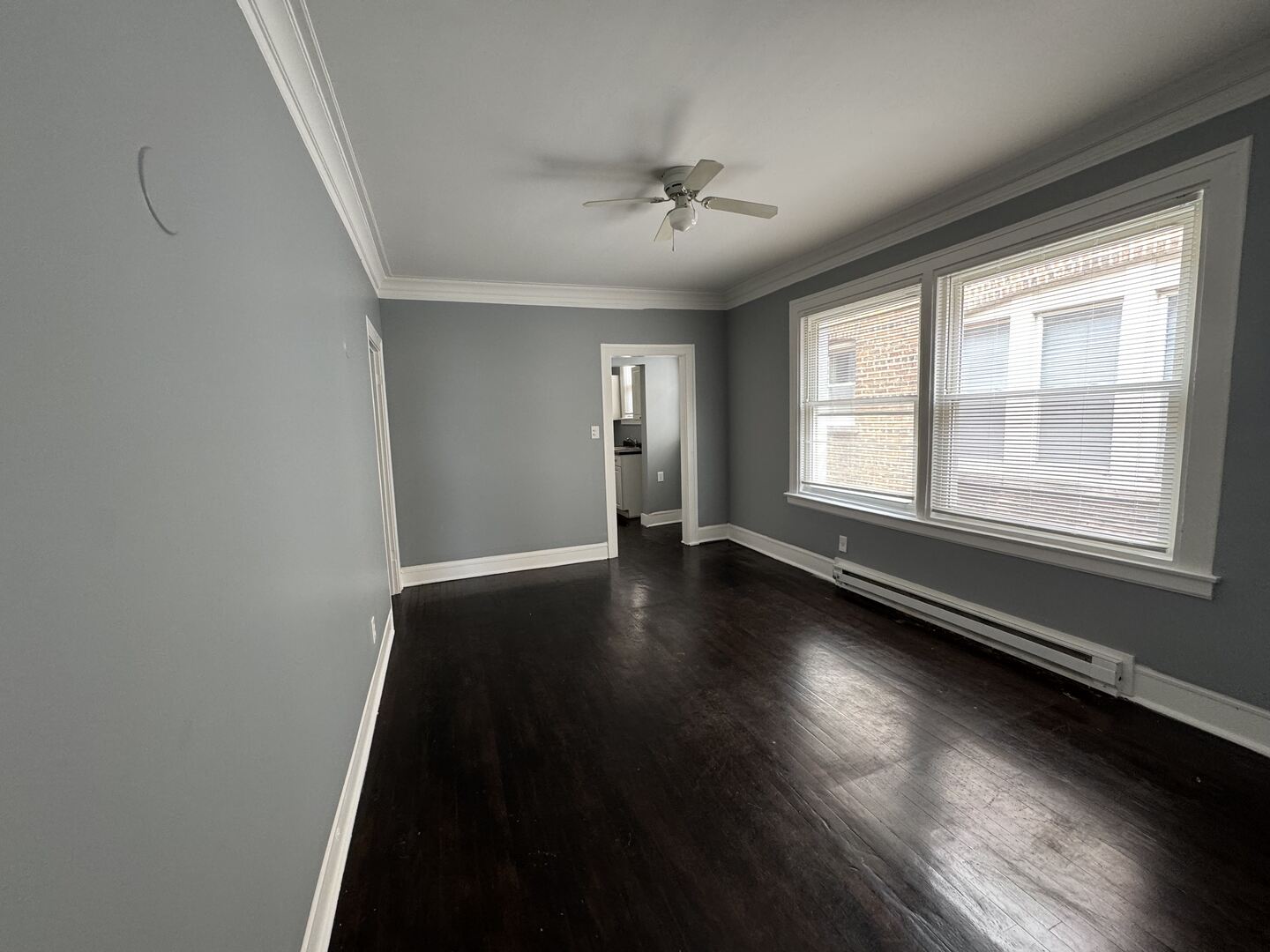 8048 S Champlain Avenue, Chicago, IL 60619