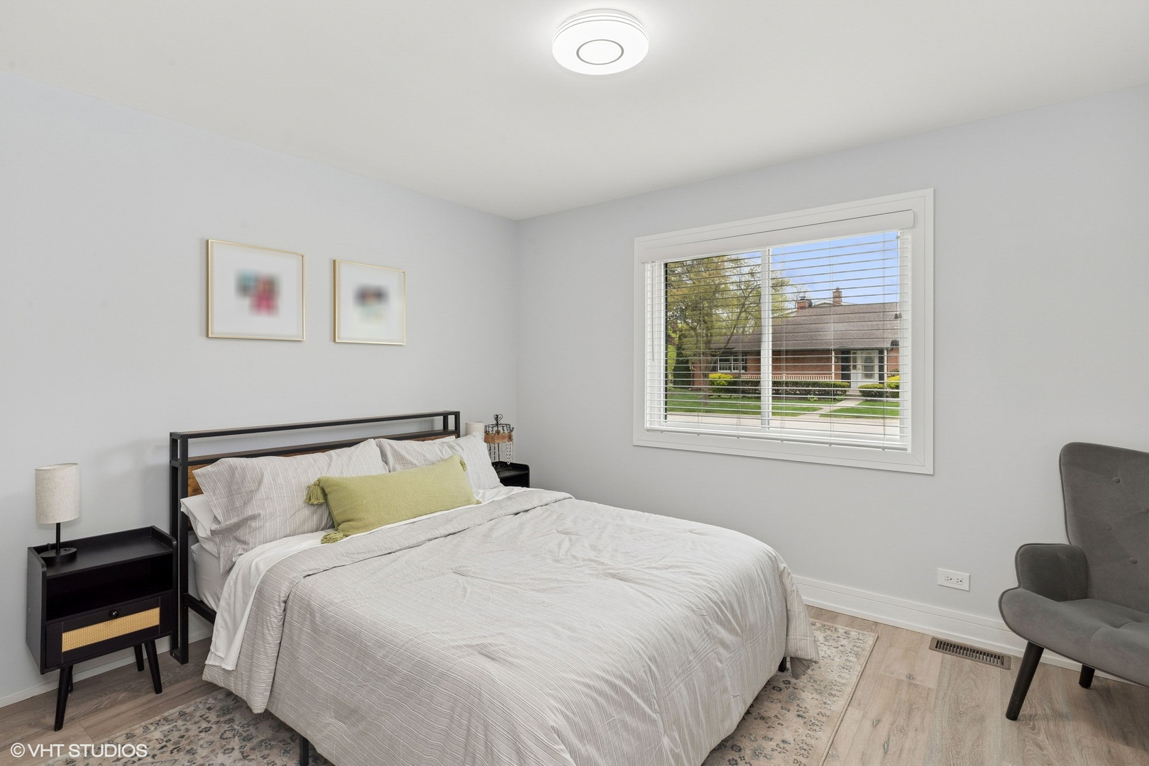 1220 E Rockwell Street, Arlington Heights, IL 60005