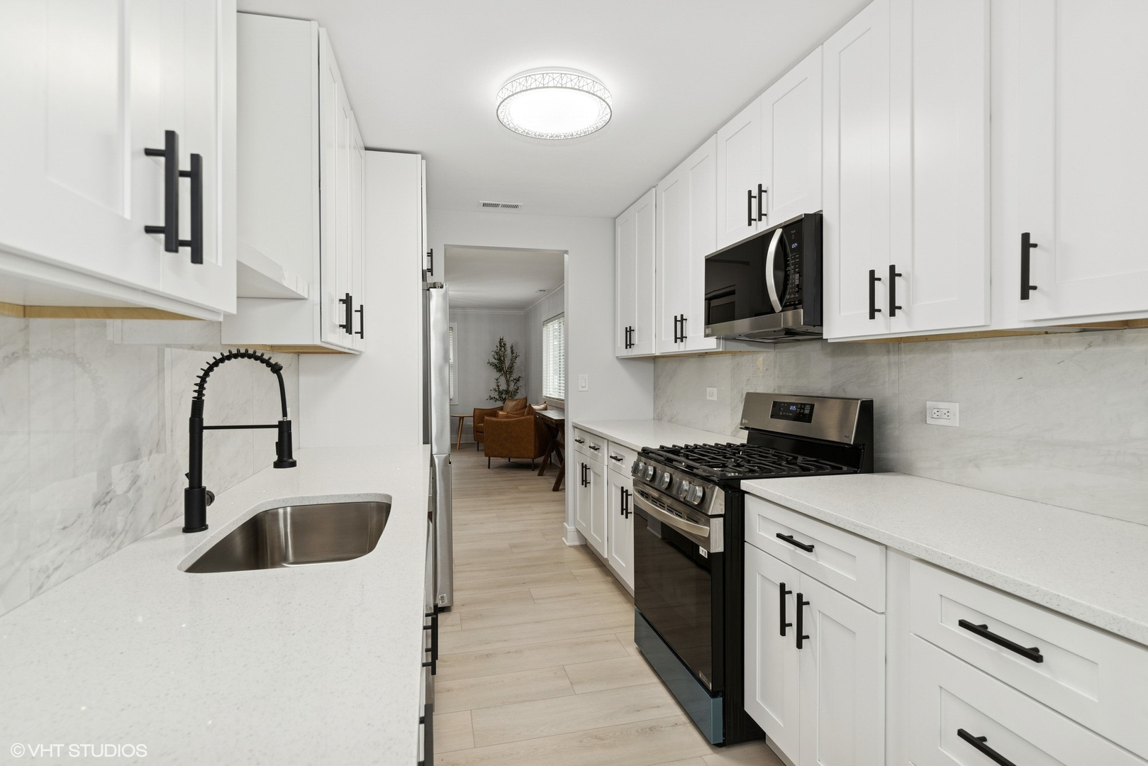 1220 E Rockwell Street, Arlington Heights, IL 60005