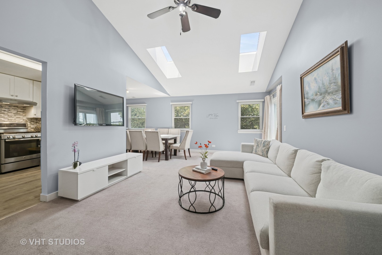 209 Dublin Lane #Z2, Schaumburg, IL 60194