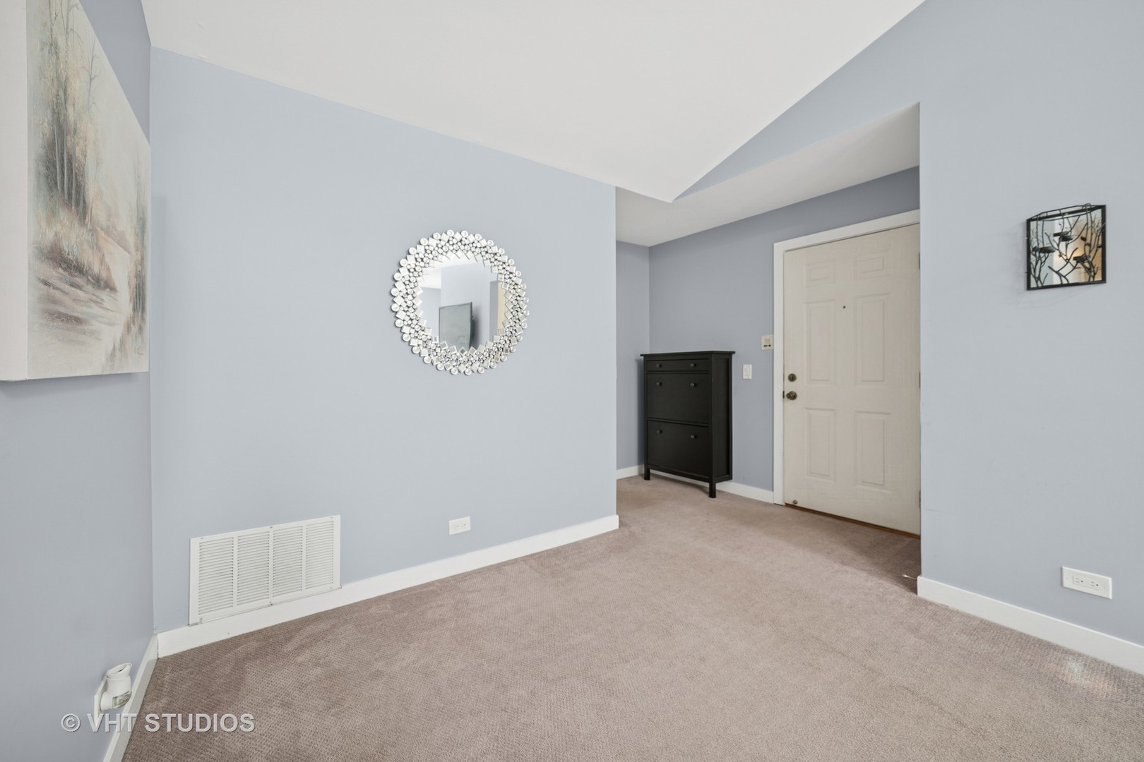 209 Dublin Lane #Z2, Schaumburg, IL 60194