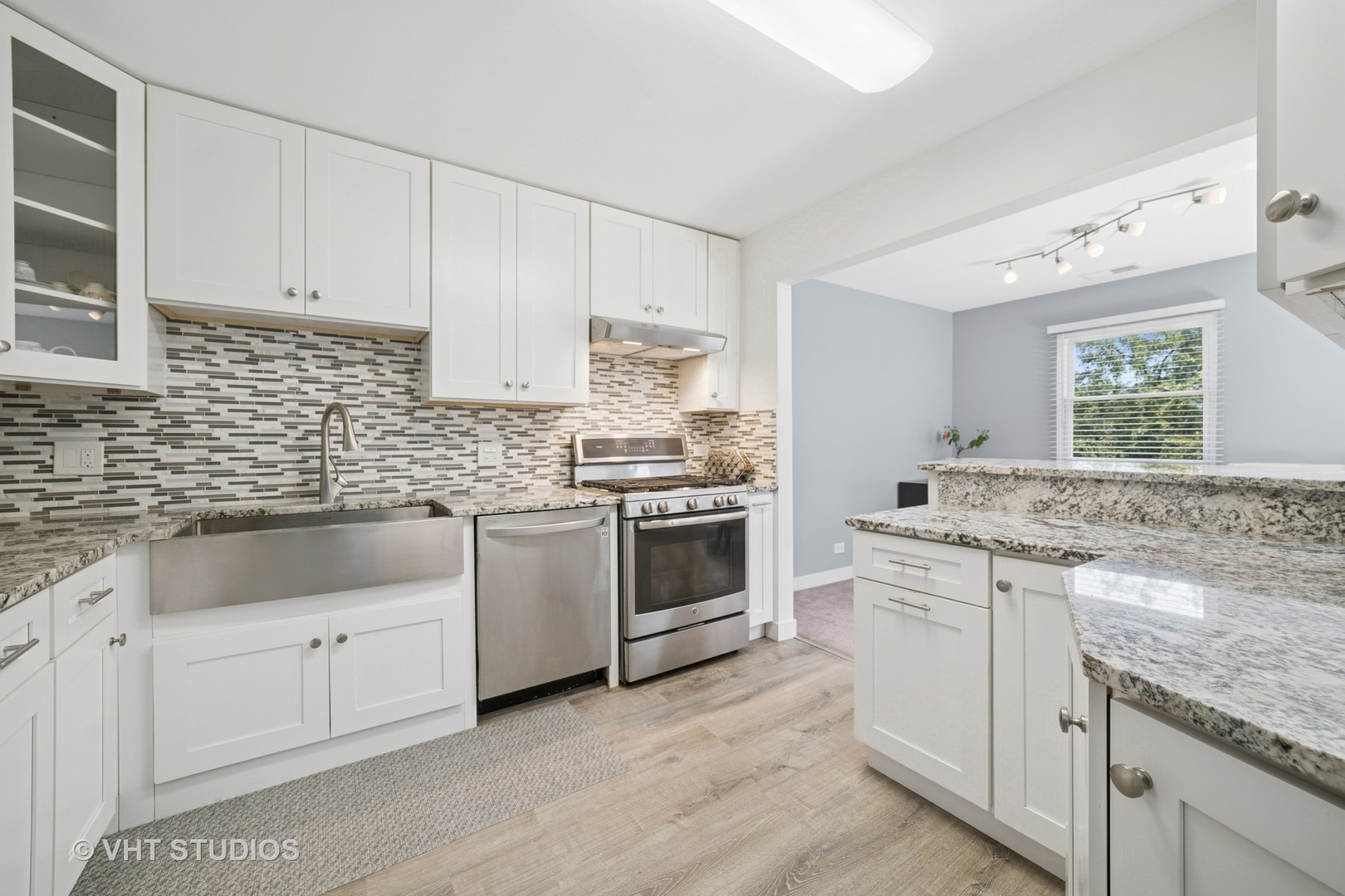 209 Dublin Lane #Z2, Schaumburg, IL 60194