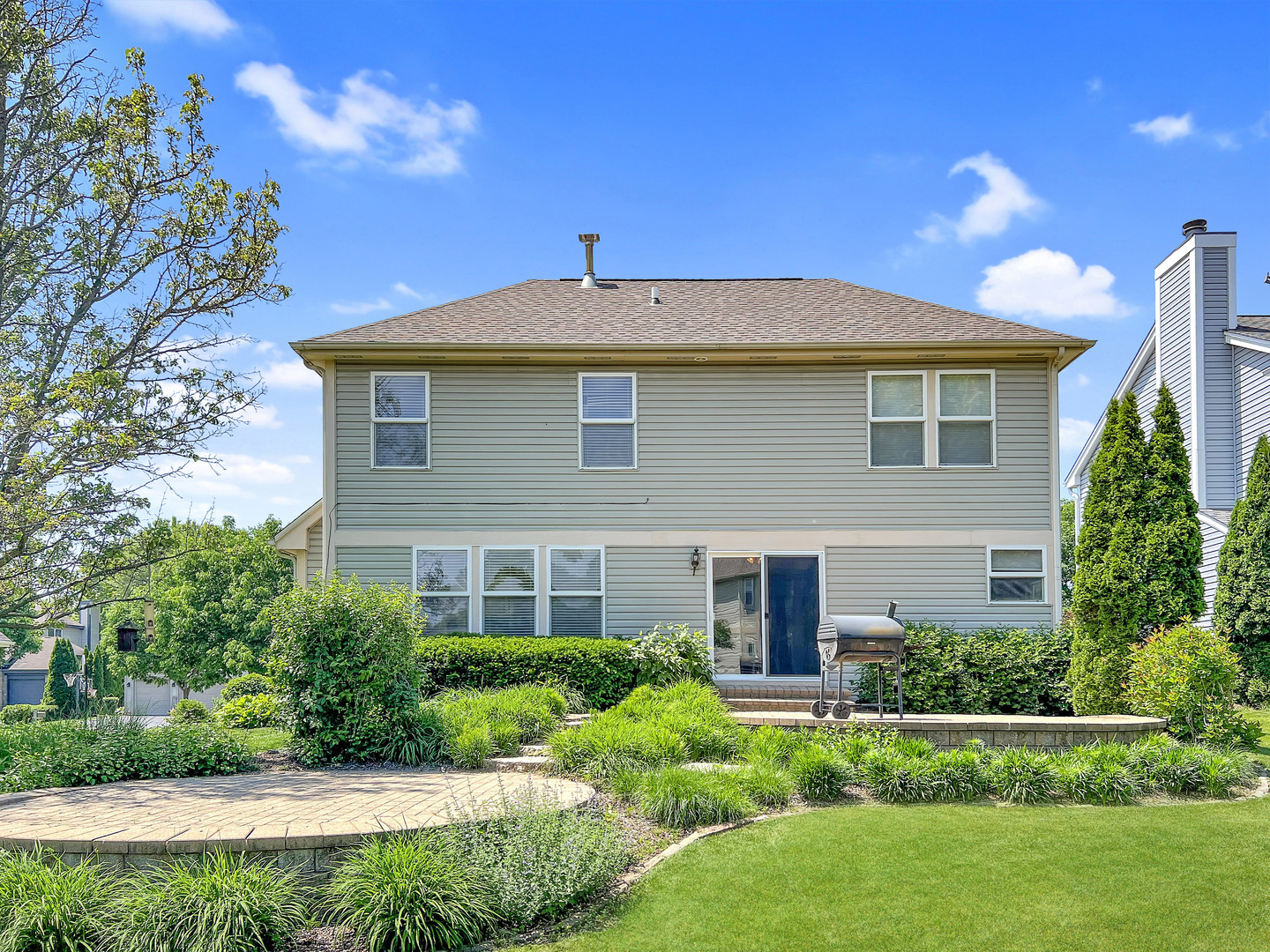 416 Farnsworth Circle, Port Barrington, IL 60010