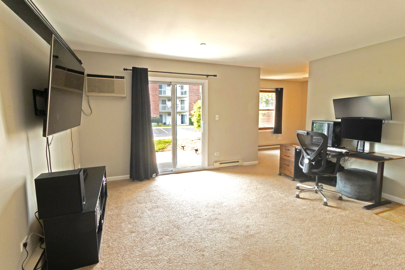 1373 Cunat Court #1B, Lake In The Hills, IL 60156
