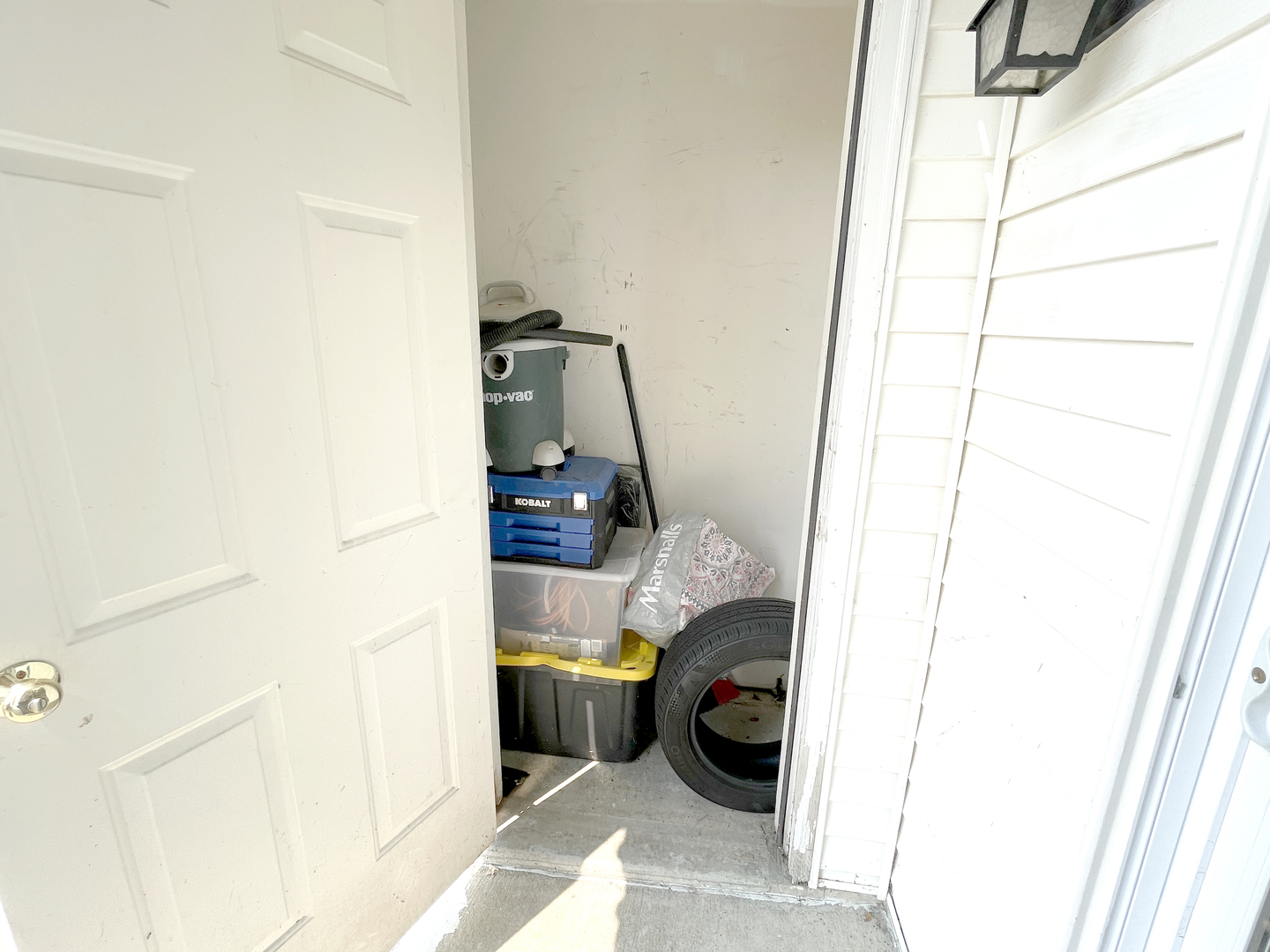 1373 Cunat Court #1B, Lake In The Hills, IL 60156