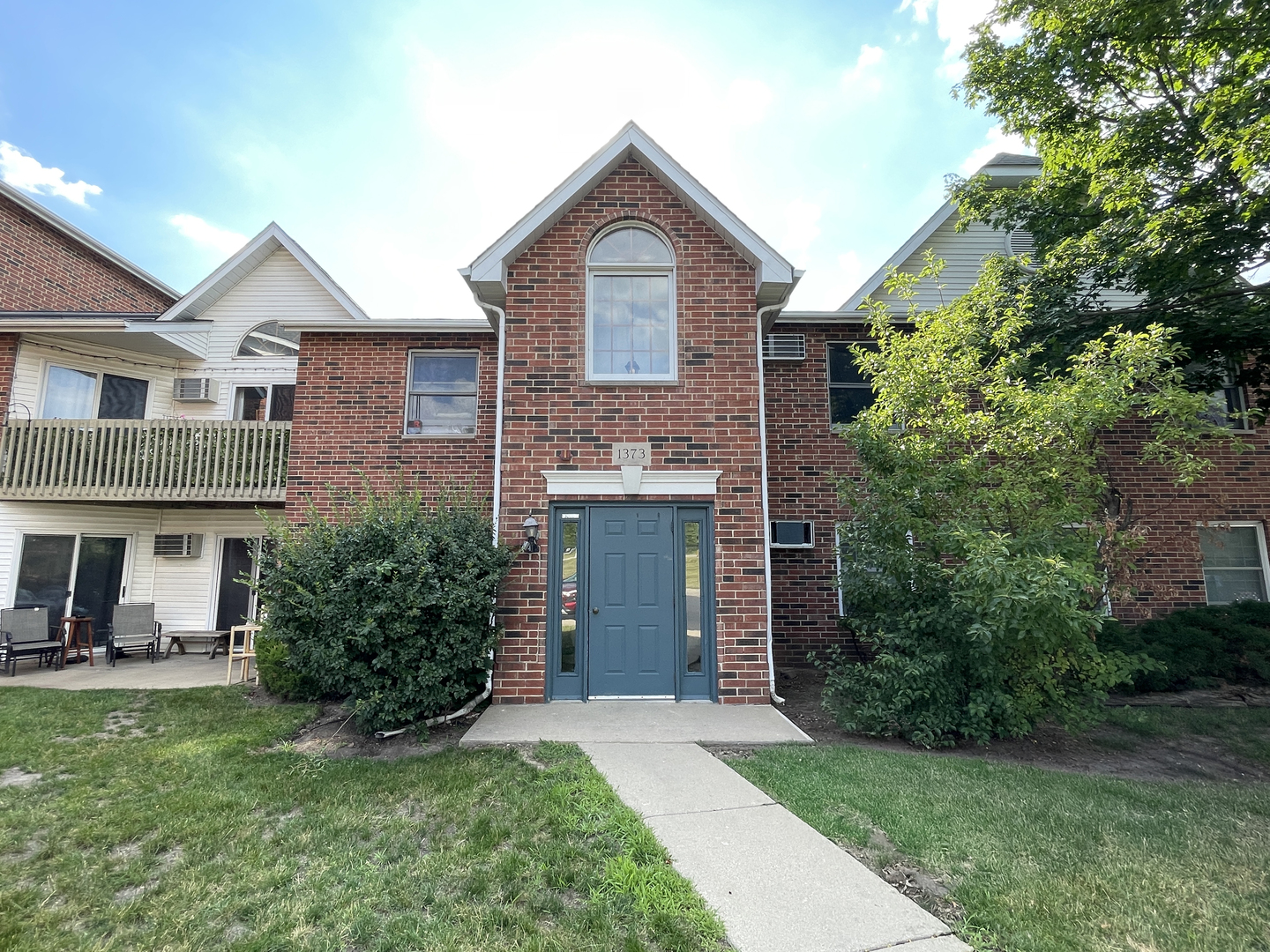 1373 Cunat Court #1B, Lake In The Hills, IL 60156