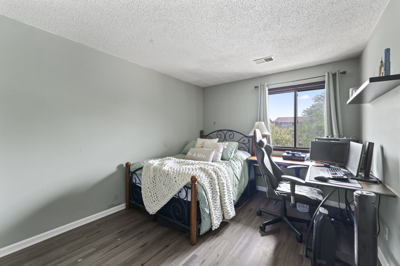 15141 Quail Hollow Drive #106, Orland Park, IL 60462