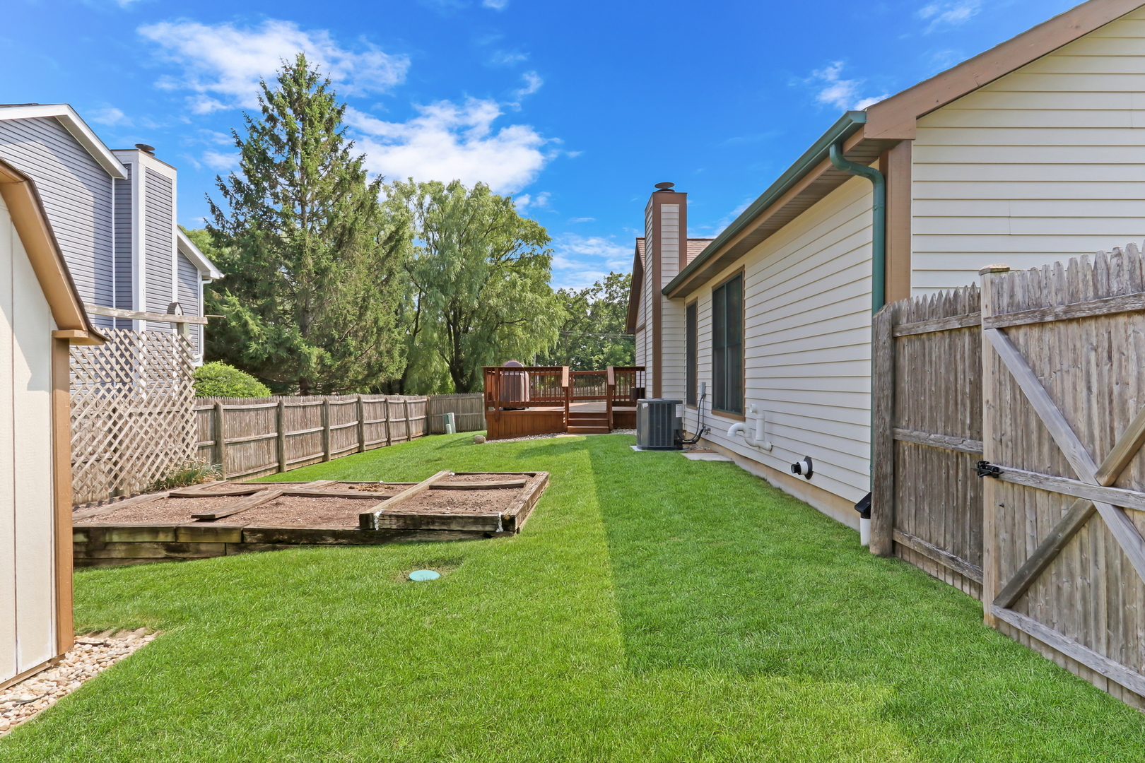 1925 Oaktree Trail, Lake Villa, IL 60046