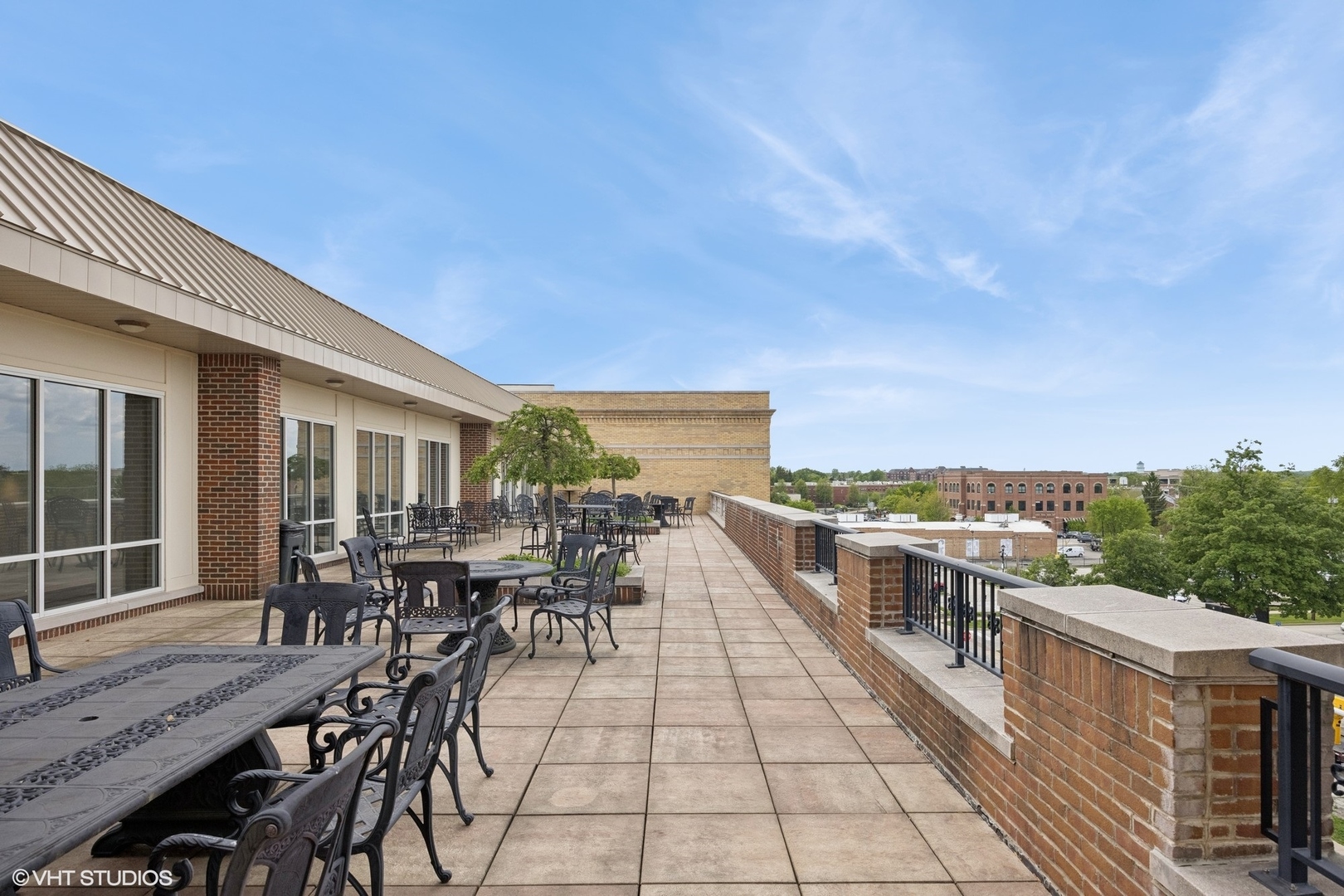 50 N Plum Grove Road #202E, Palatine, IL 60067