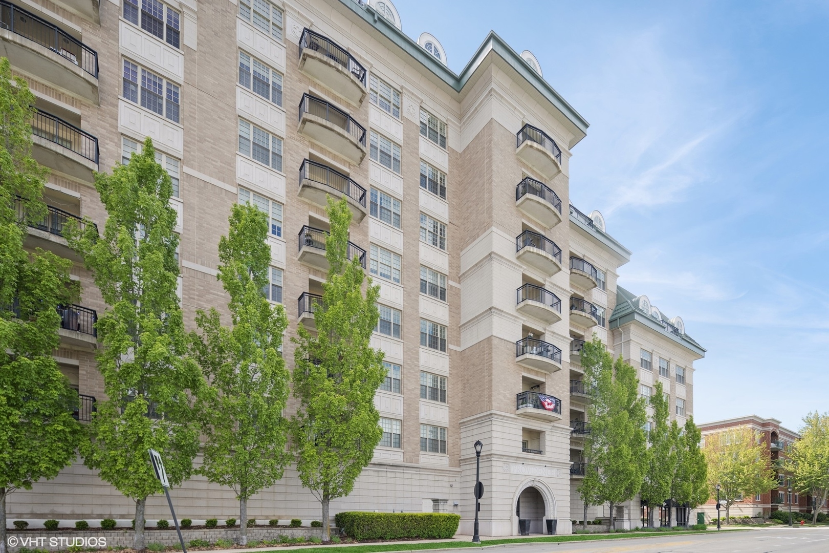 50 N Plum Grove Road #202E, Palatine, IL 60067