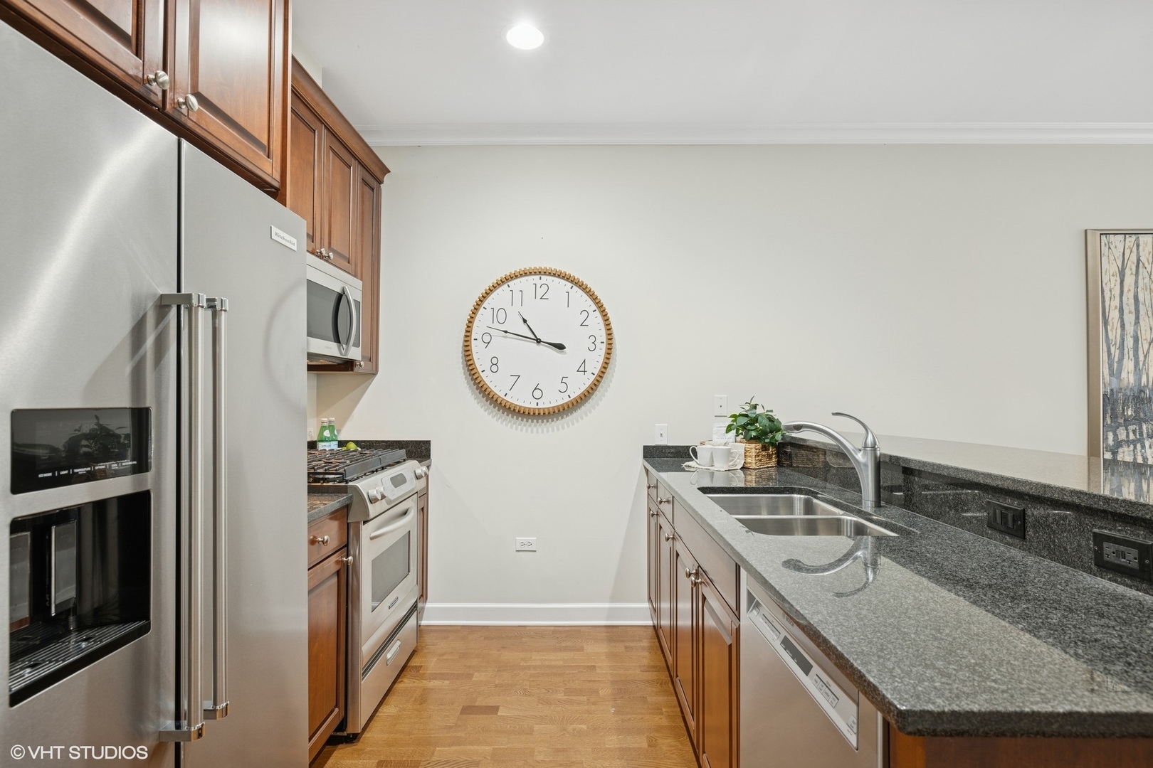 50 N Plum Grove Road #202E, Palatine, IL 60067