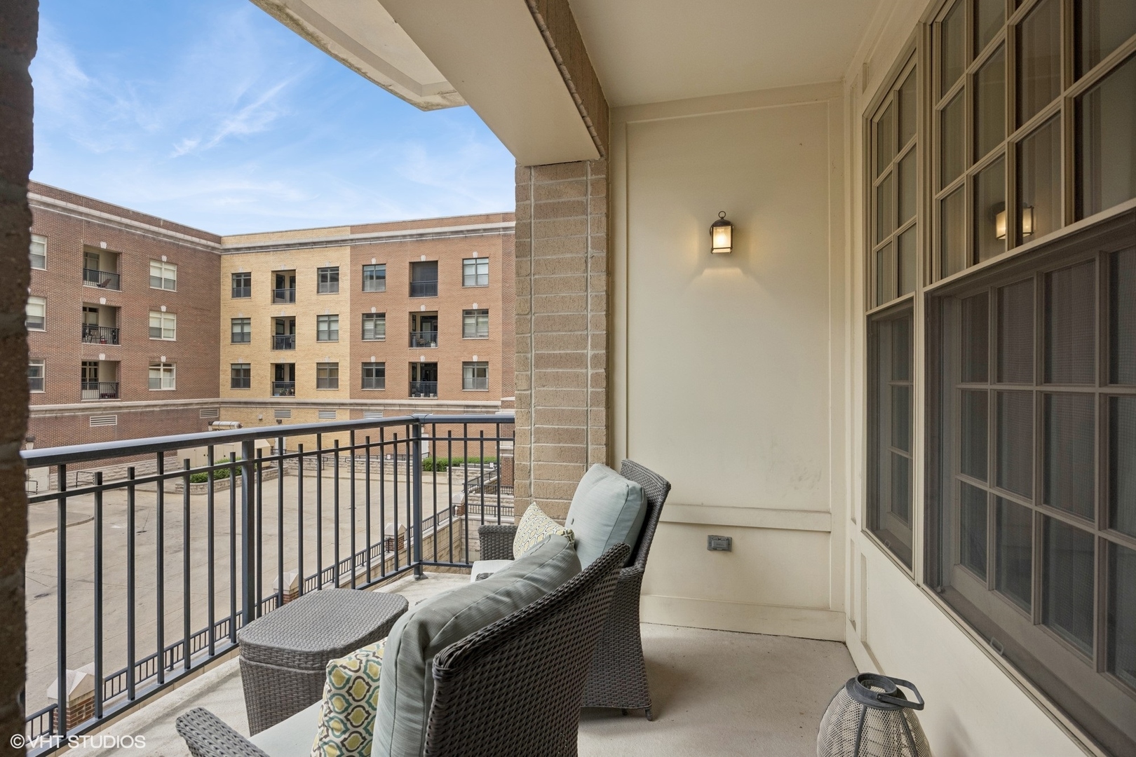 50 N Plum Grove Road #202E, Palatine, IL 60067