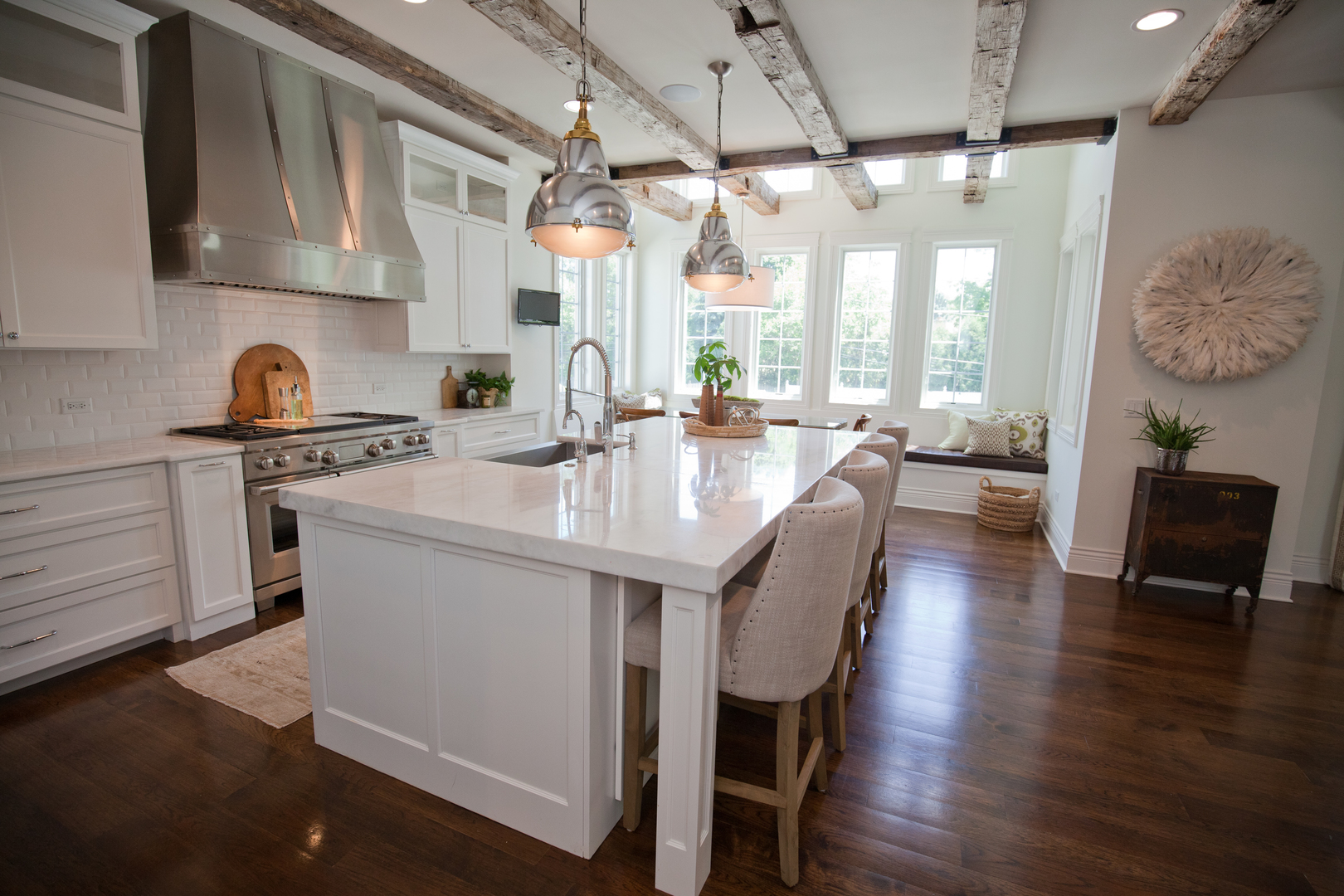 20 S Ewing Street, Naperville, IL 60540