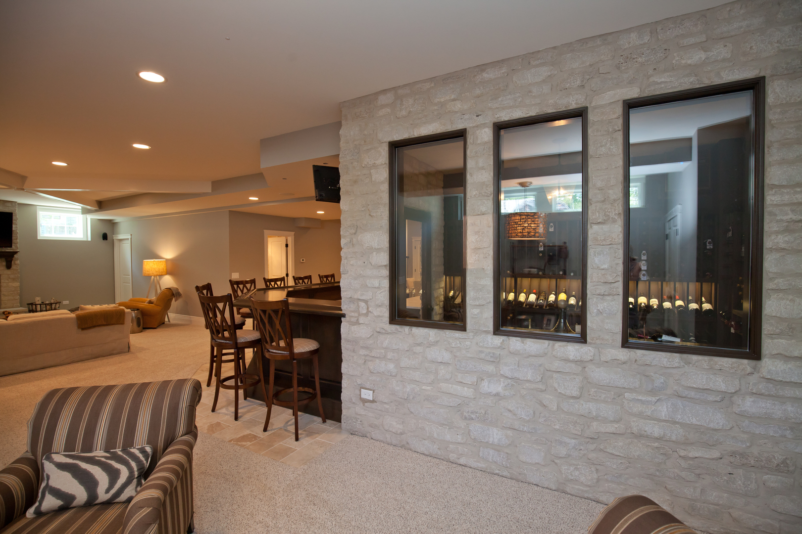 20 S Ewing Street, Naperville, IL 60540